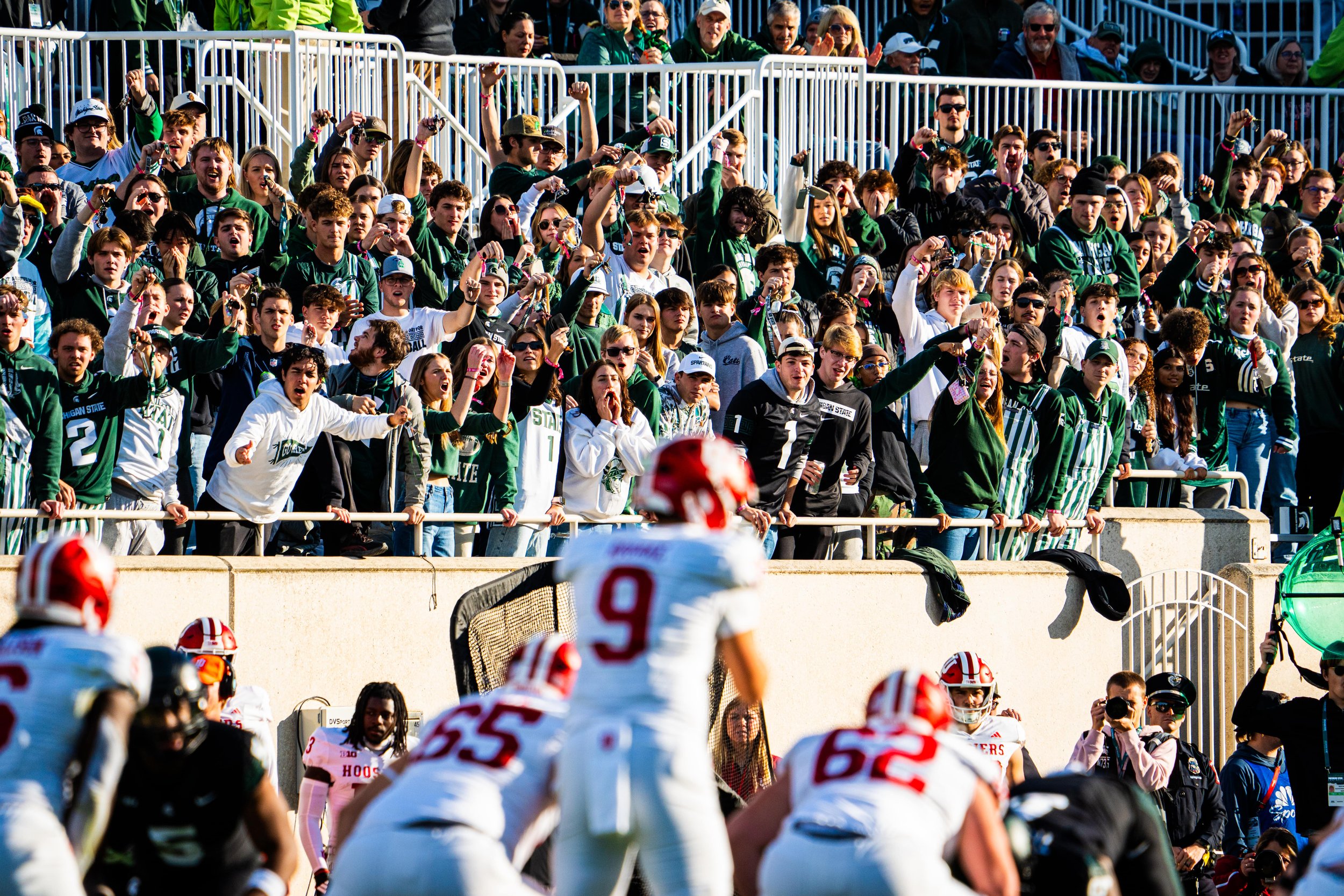 110224_MSUFOOTBALL_MW_013-min.jpg