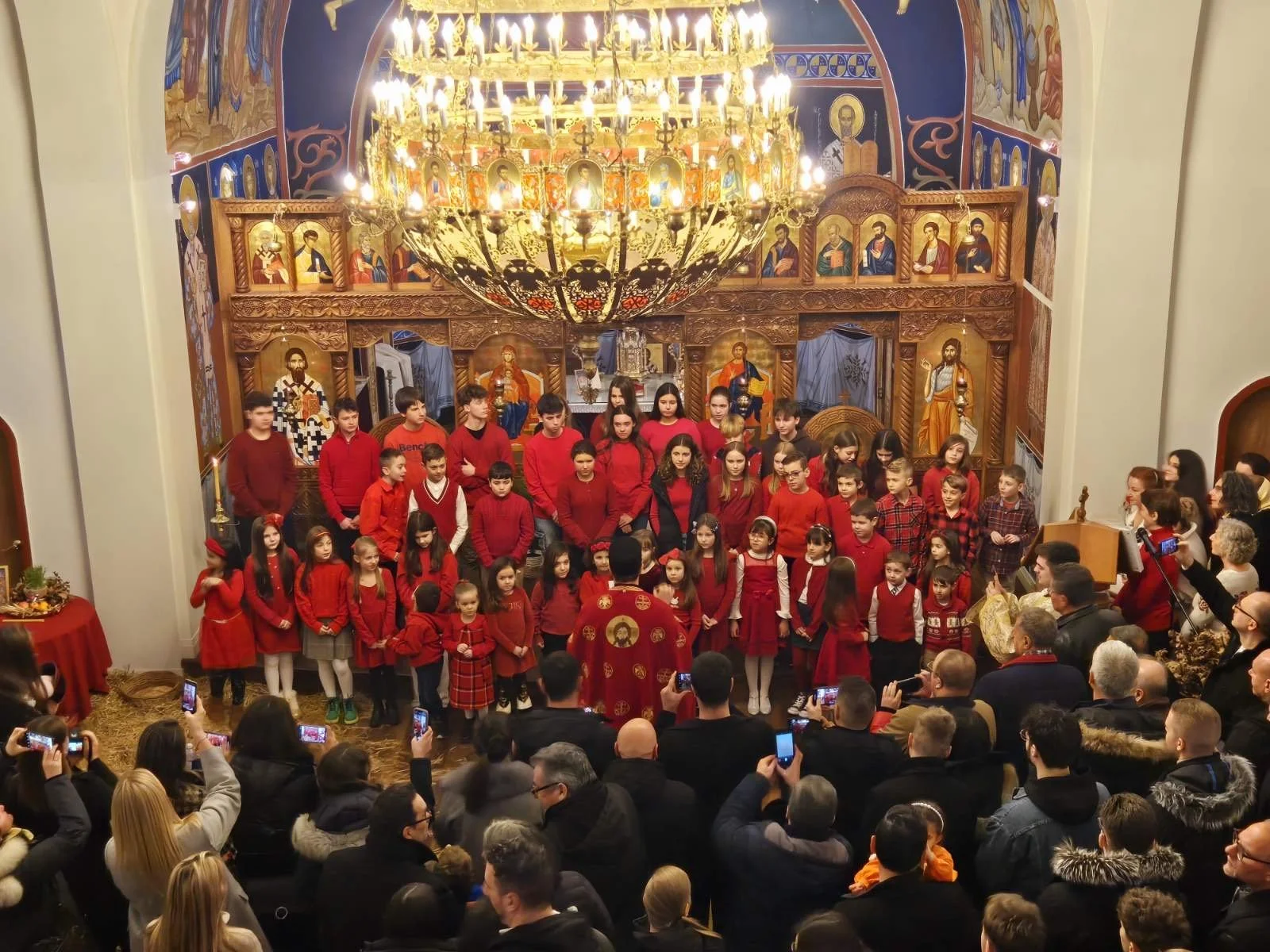 Christmas Eve and the Feast of the Nativity at St. Sava Church in London - Бадње вече и Божић у храму Светог Саве у Лондону / January 06-07 January, 2025.