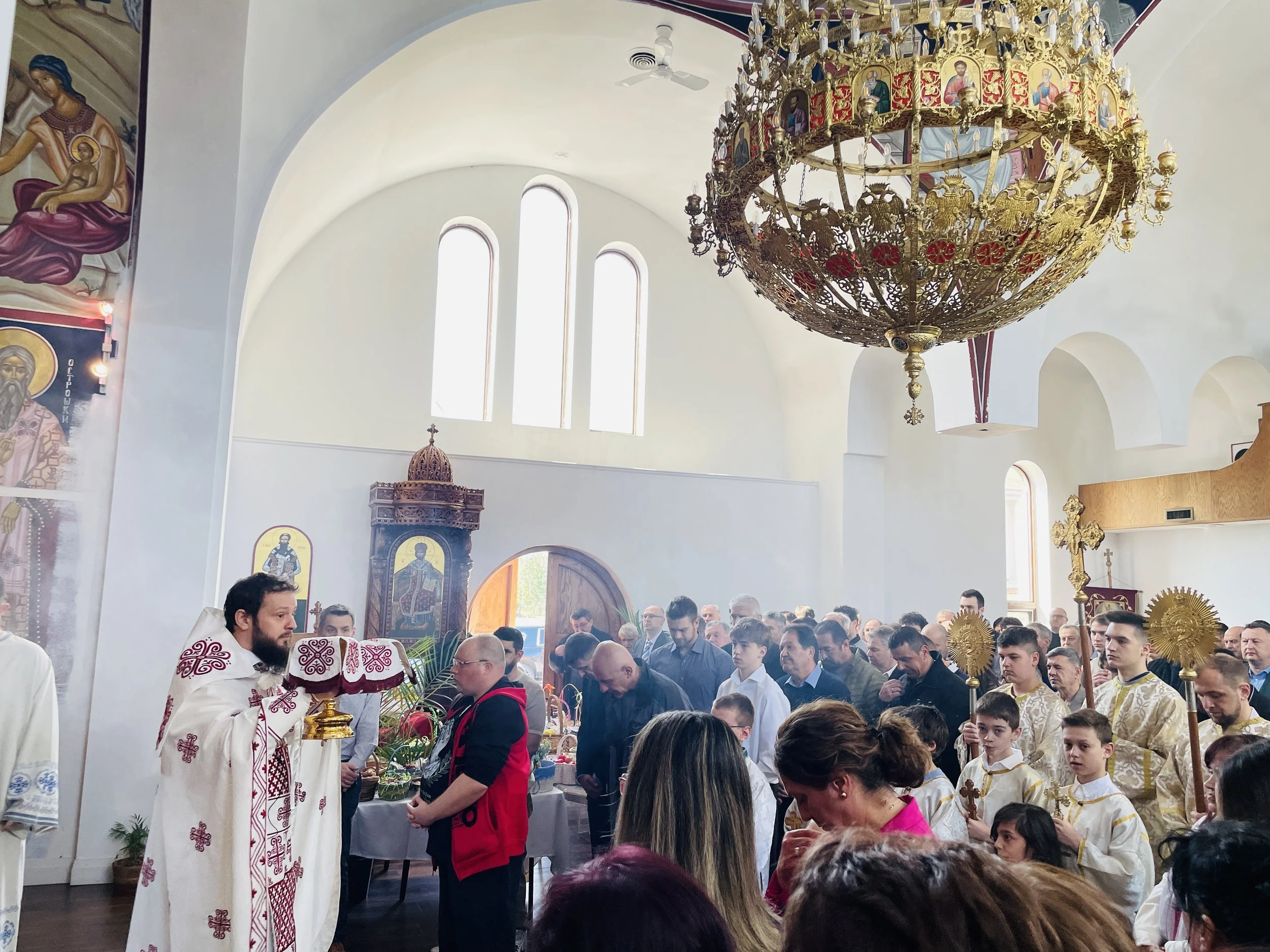 The Celebration of Pascha at St. Sava Parish in London, Ontario / Прослава Васкрса у парохији Светог Саве у Лондону (Онтарио) 