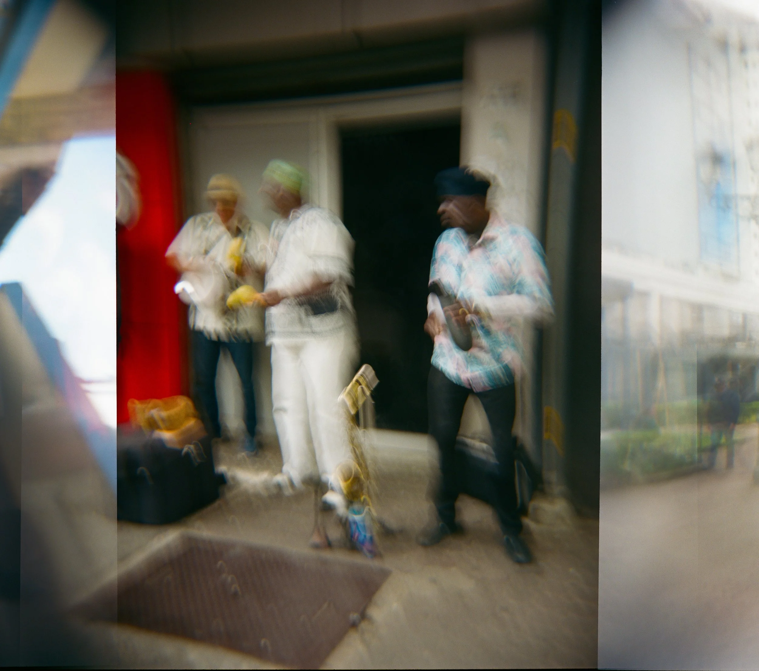 000303590005lowres.jpg