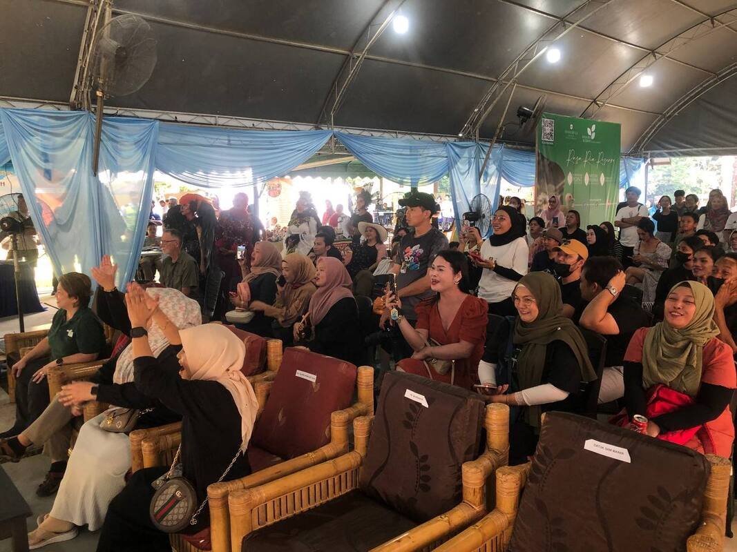 2023-10-22-borneo-bird-festval-day-2-23_orig.jpeg