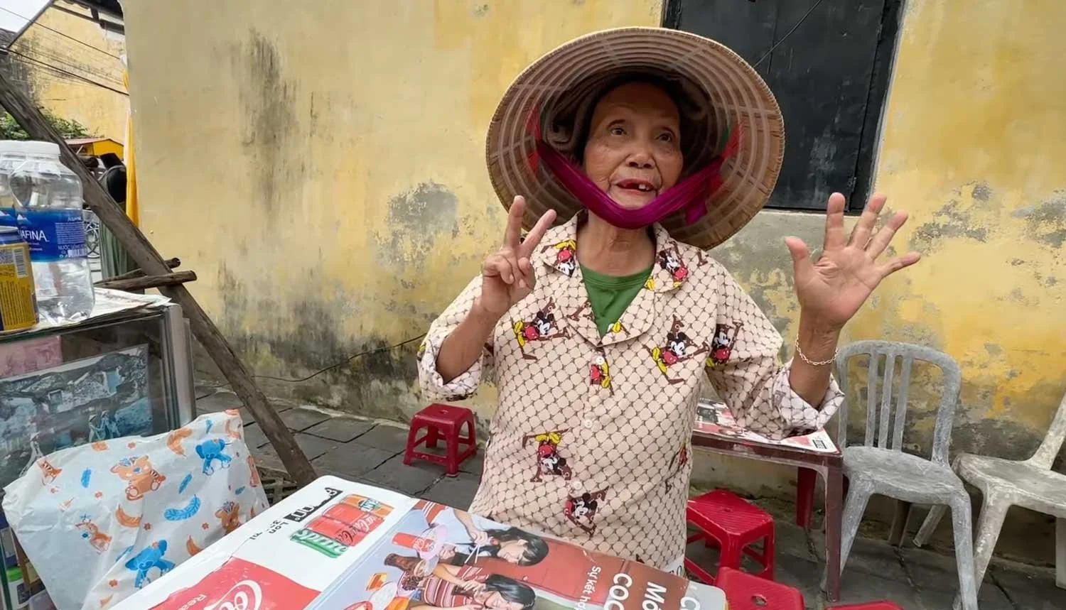 POV Street Photography - HoI An Vietnam