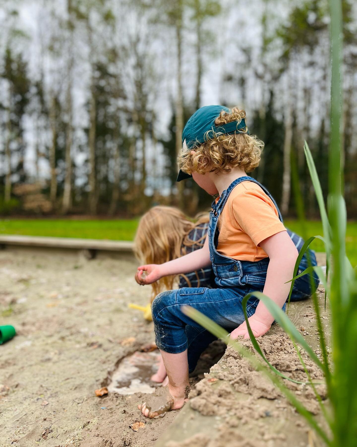 De zon schijnt dus het is weer tijd voor ?! MODDER ! Ok&eacute;, het is eigenlijk altijd tijd voor modder dus ook als de zon schijnt 😃. Nog maar 6 nachtjes slapen en dan kan iedereen weer komen 🏕️.