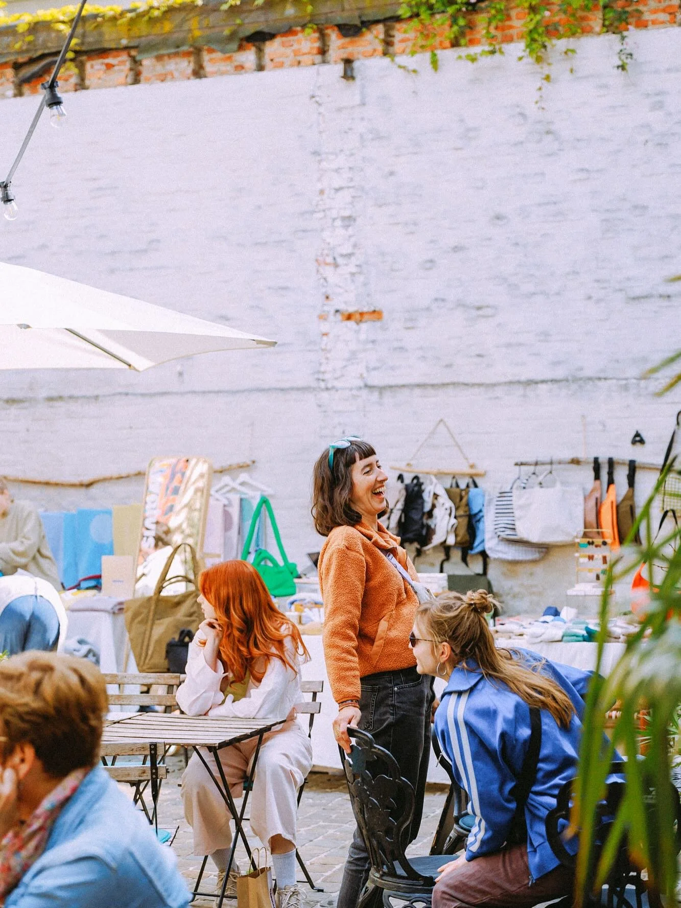 GOOD VIBES ONLY op het opendeurweekend van Casa Coupure. Kom maar af dit weekend want er valt weer heel wat te beleven: 

☀️ De nieuwe collectie handgemaakte tapijten, kussens en poufs uit Marokko. Allemaal unieke stukken dus first come, first served
