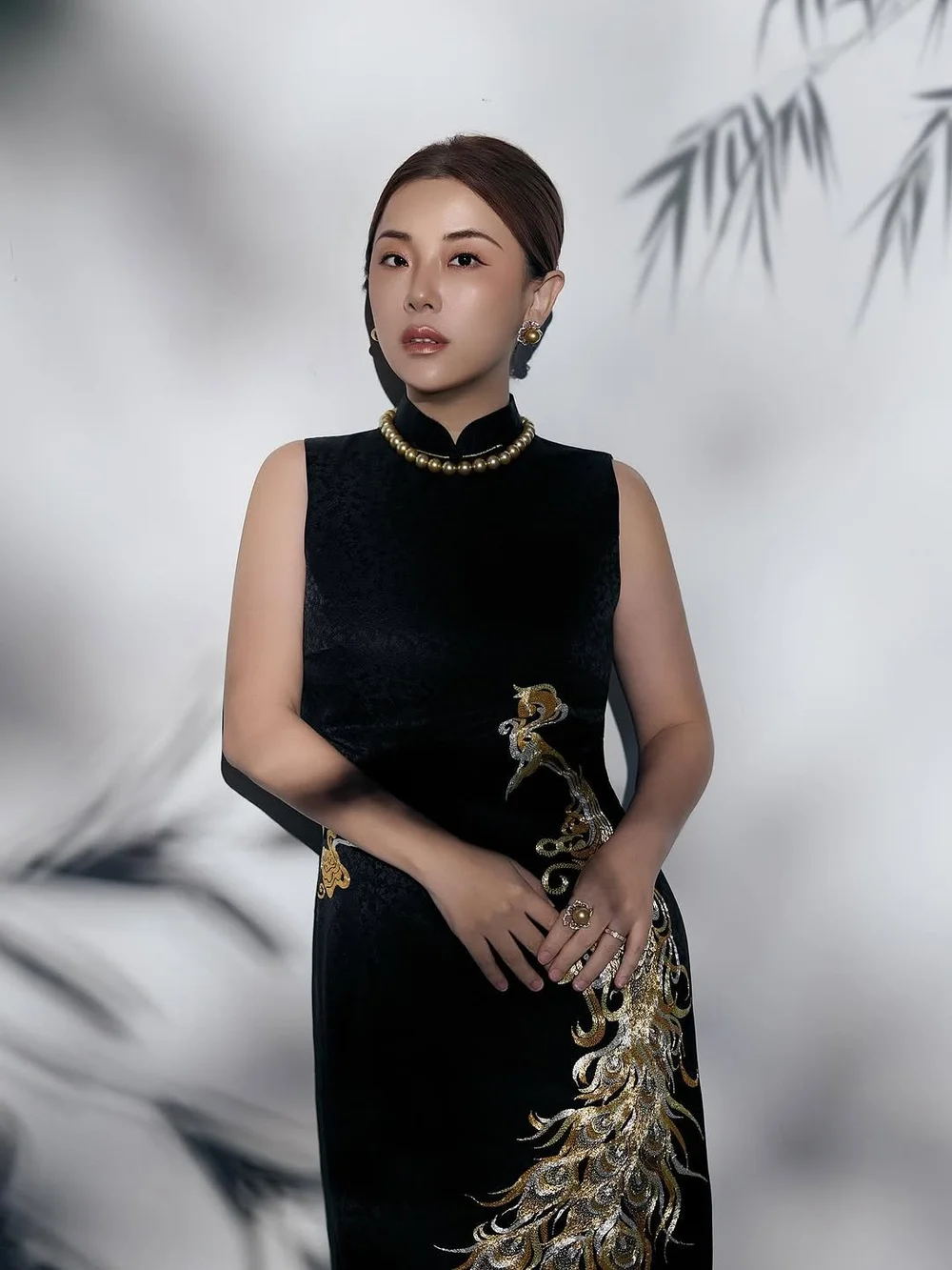 Look 12 · 02