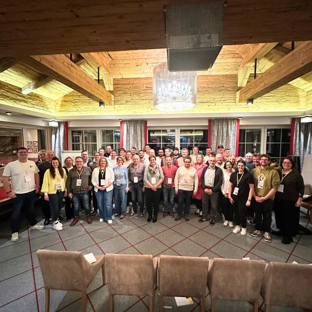 ⛰️ R&uuml;ckblick: Gipfelseminar 2025 ⛰️
Zum 10-j&auml;hrigen Jubil&auml;um ging es f&uuml;r uns nach Obertauern @hotel.edelweiss.obertauern 
&ndash; und es h&auml;tte kaum besser sein k&ouml;nnen! ☀️
Vier Tage &amp; N&auml;chte voller spannender Fac