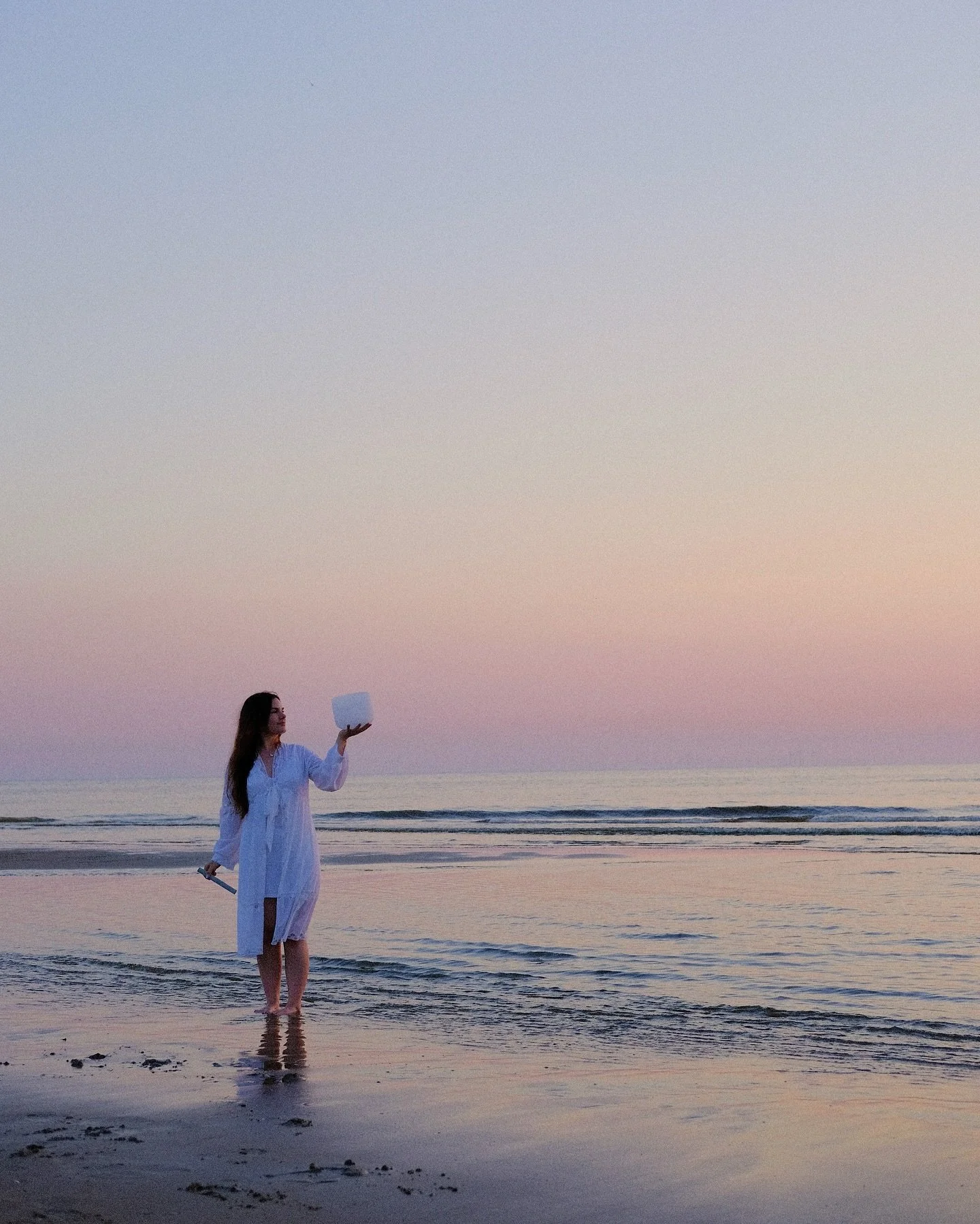 Why I became a sound healing practitioner🤍

I still remember my first sound bath. I was lying on the ground and didn&rsquo;t even really relax much, because I was just thinking to myself &bdquo;Wow omg what is this sound? Where does it come from? Wh