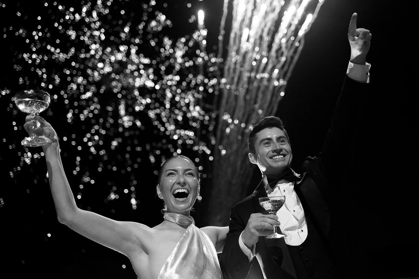 A Great Gatsby Moment for Steph &amp; Pat ✨🥂 
Beautiful firework show by @emeraldfireworks 🖤

Made magic by these amazing vendors:
Photography: @anouska.lovestory 
Videography: @nonfictionlove__ 
Wedding planner: @nessalovesweddings 
Florist: @flow