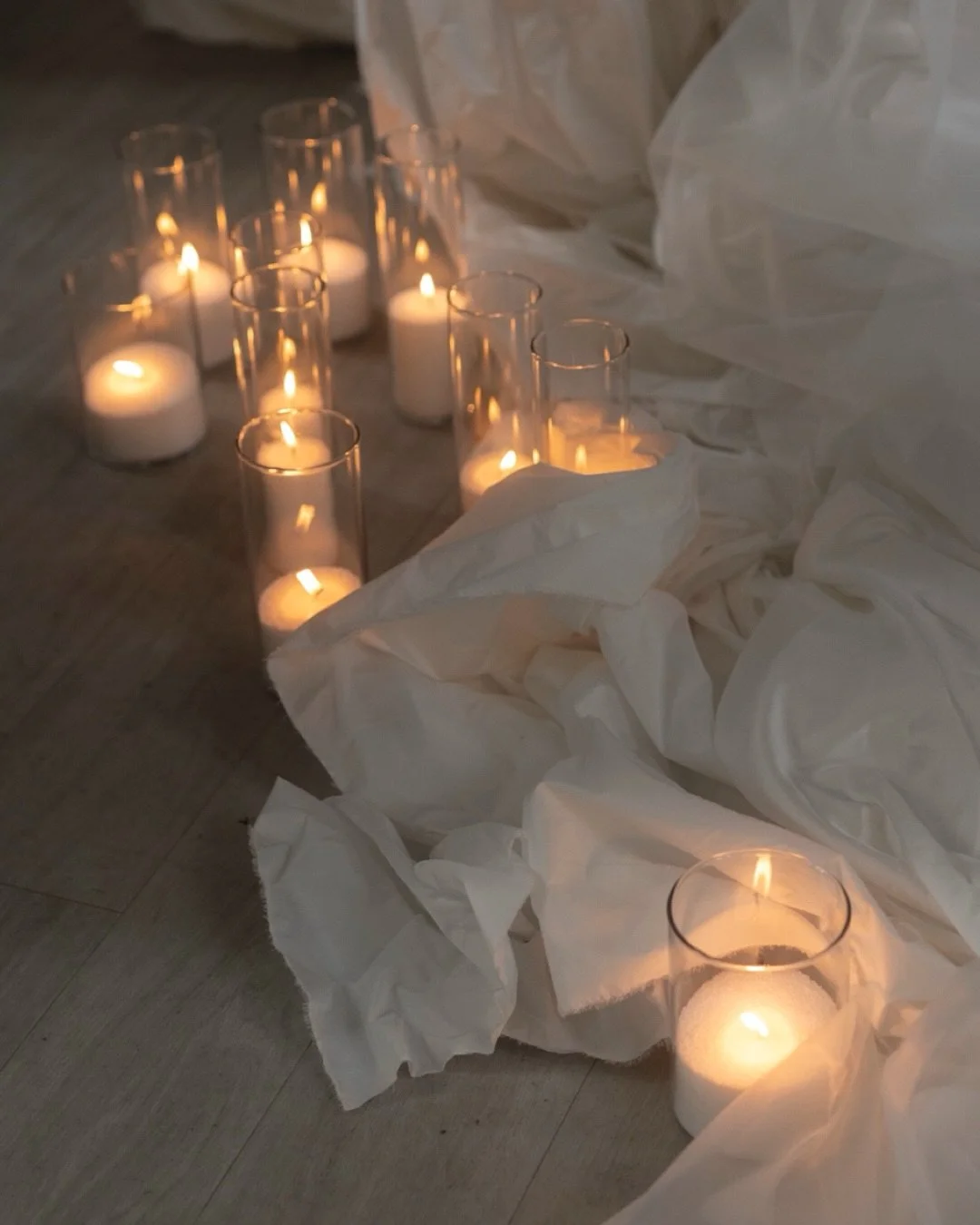 After nearly finalising my last wedding of 2025 and a weekend in Paris for @yourstory.byelle&rsquo;s hen, I have so many beautiful celebrations to share from the past few weeks. For now, I wanted to slow things down and share a few more images from m