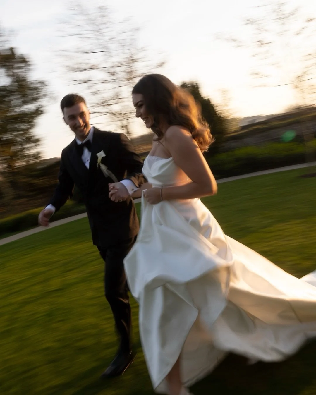 Aisling &amp; Ciaran | Cashel Palace 🤍
I don&rsquo;t even know where to start with this one. It was perfect in that effortless, unforced way. So much love, so much laughter, and the best kind of energy from start to finish 🫶
These two are so deeply
