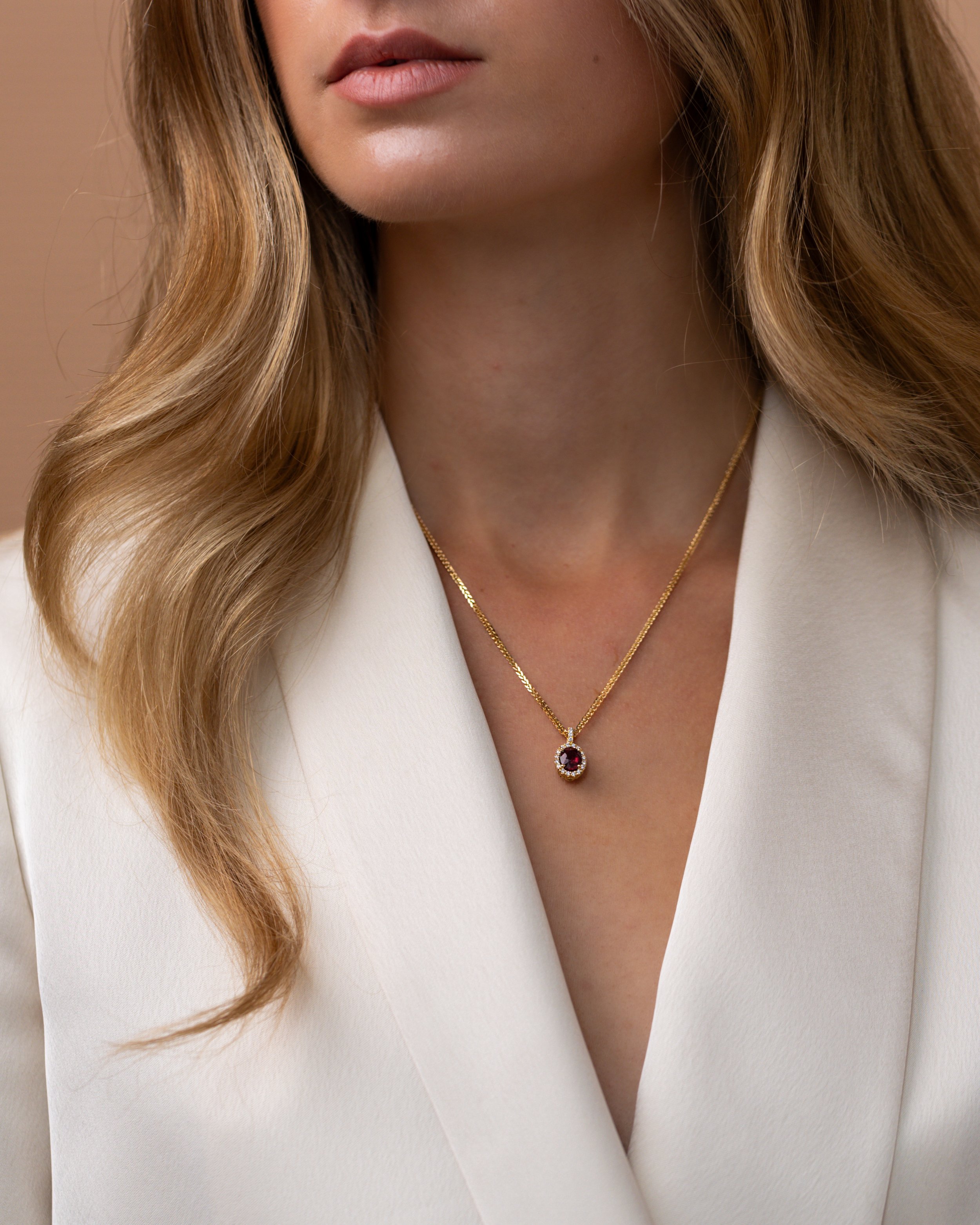 Instagram Feed Size Walter Bourke - High end jewellery high res-2.jpg