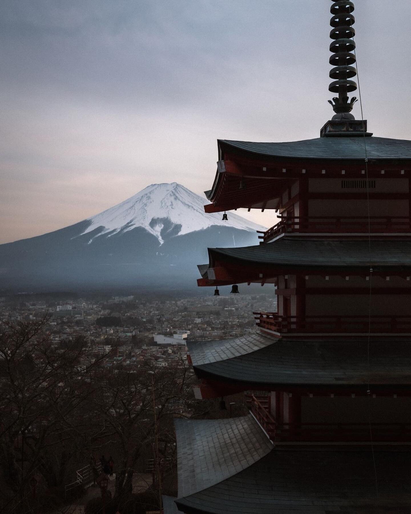 A whole world awaits #digitalnomad Mt. Fuji ( credit - @igi_kyo )