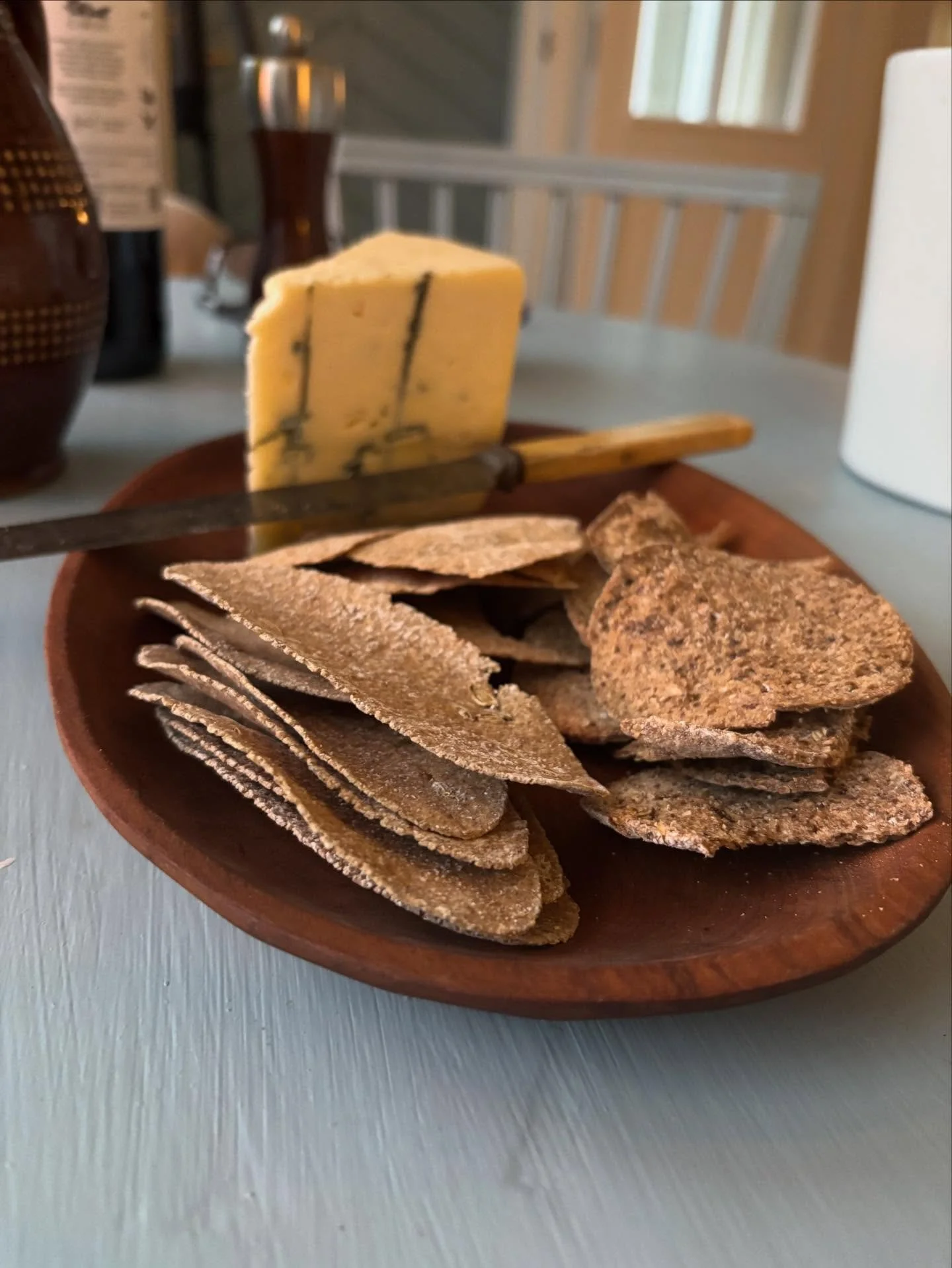 Baka torra br&ouml;d, hur sv&aring;rt kan det vara?
Inte s&aring; sv&aring;rt som du tror och dessutom roligt.
Spara datum l&ouml;rdagen den 24 januari 2026 drar vi en kurs i Karis. Det kommer mera info snart!
P&auml;iv&auml;m&auml;&auml;r&auml; muis