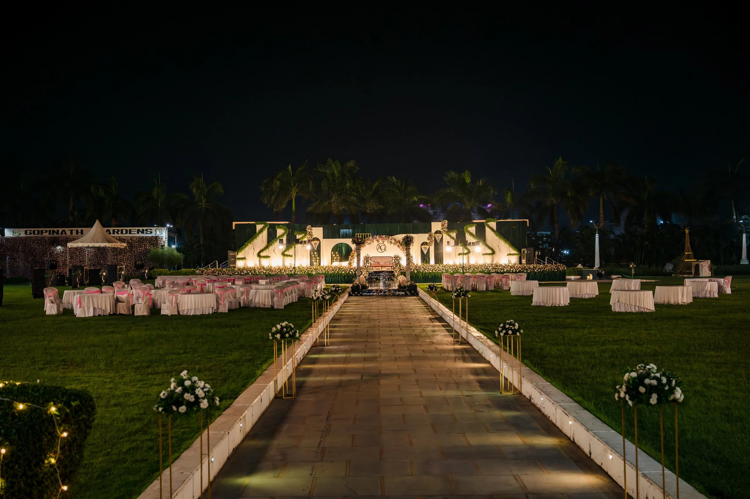 Girija-Anirudh-Gopinath-Gardens-ecr-2123.jpg
