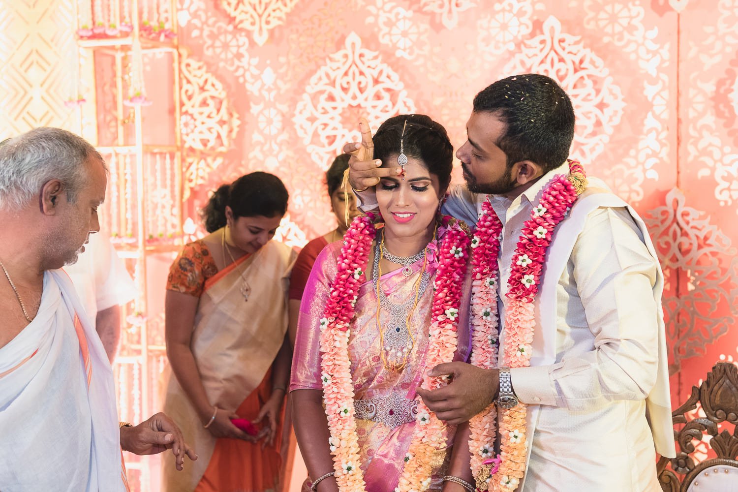 Akshara-Arun-wedding-coimbatore-radisson-blu-0138.jpg