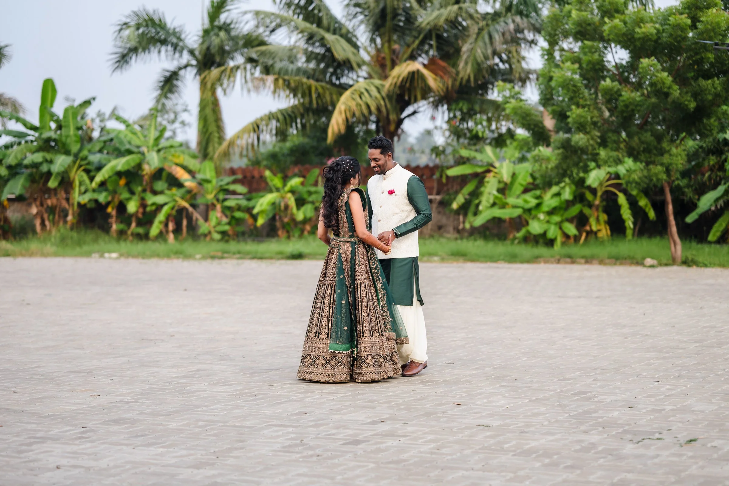 Girija-Anirudh-Gopinath-Gardens-ecr-0968.jpg