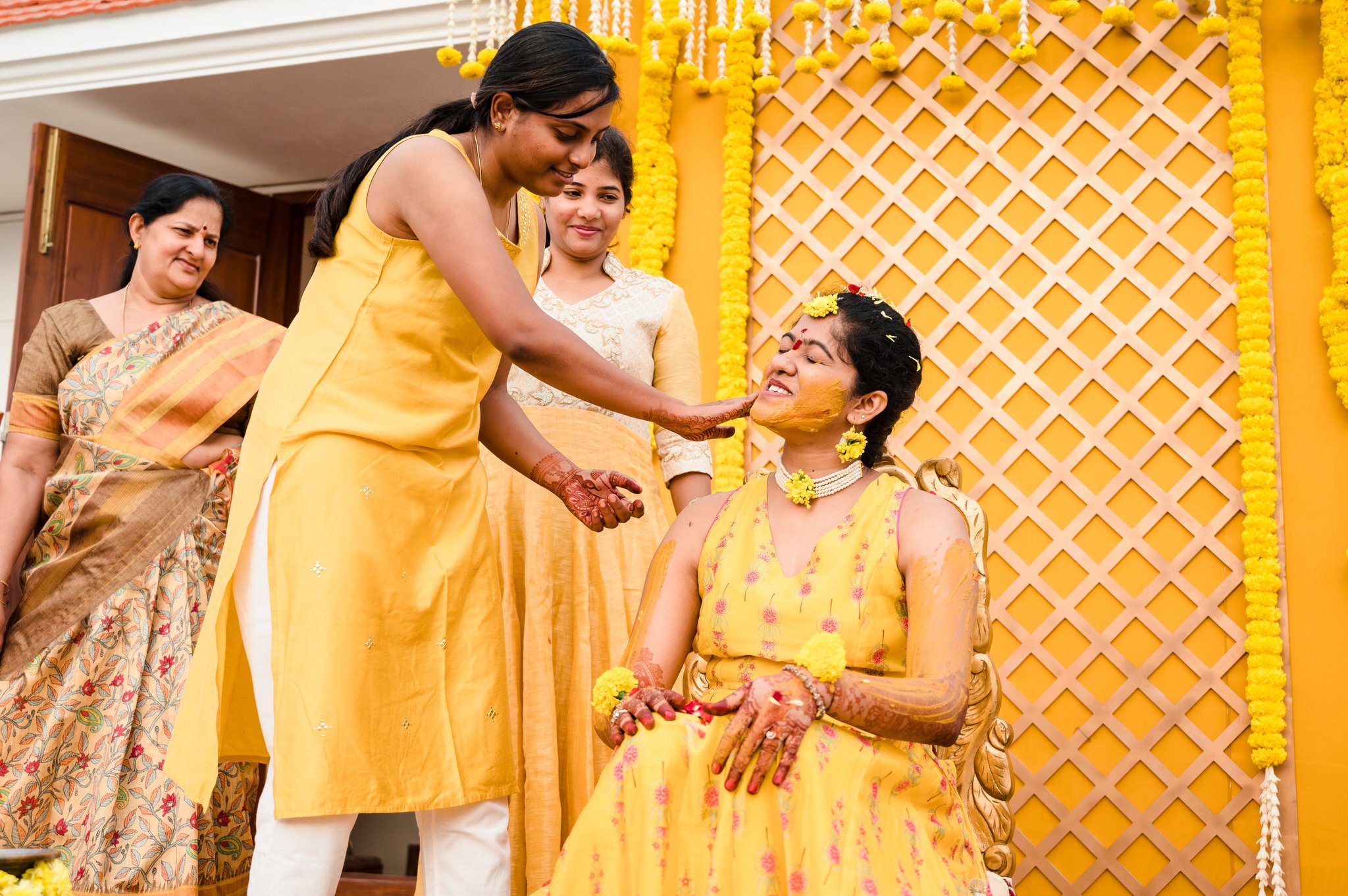 Sangeetha-Dusyant-Wedding-Ratnagiri-Temple-0246.jpg