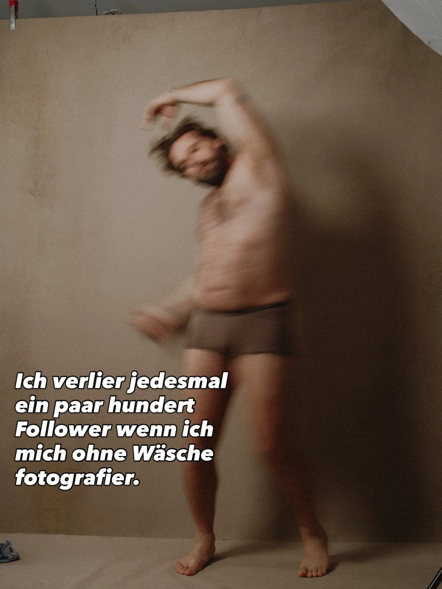 Time to say hello/goodbye? 😘