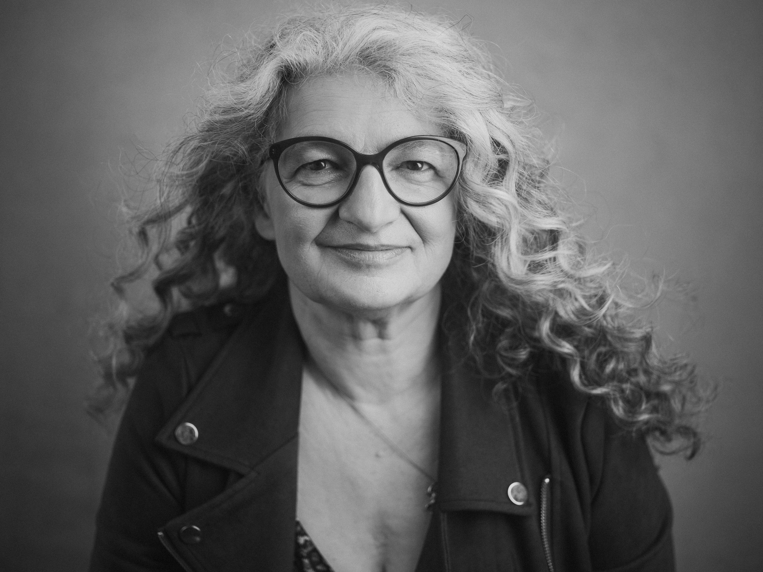 Krisztina 048 studiomikulitsch-edit.jpg