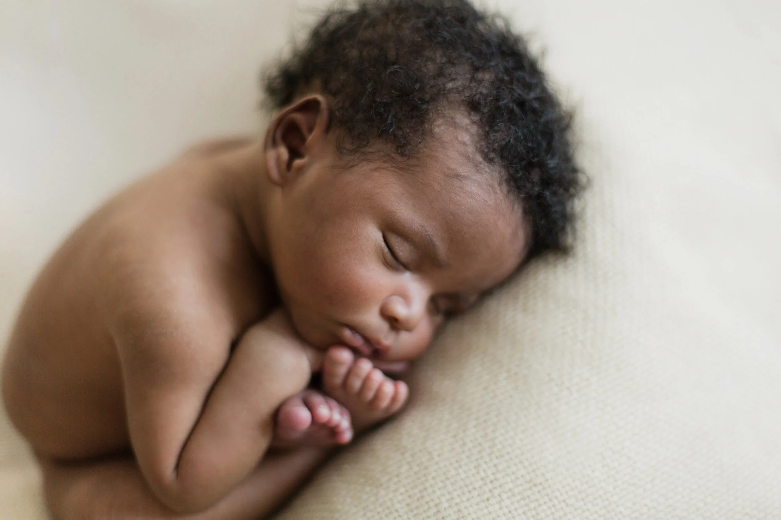 Jr_Newborn_ChristineSara03.jpg