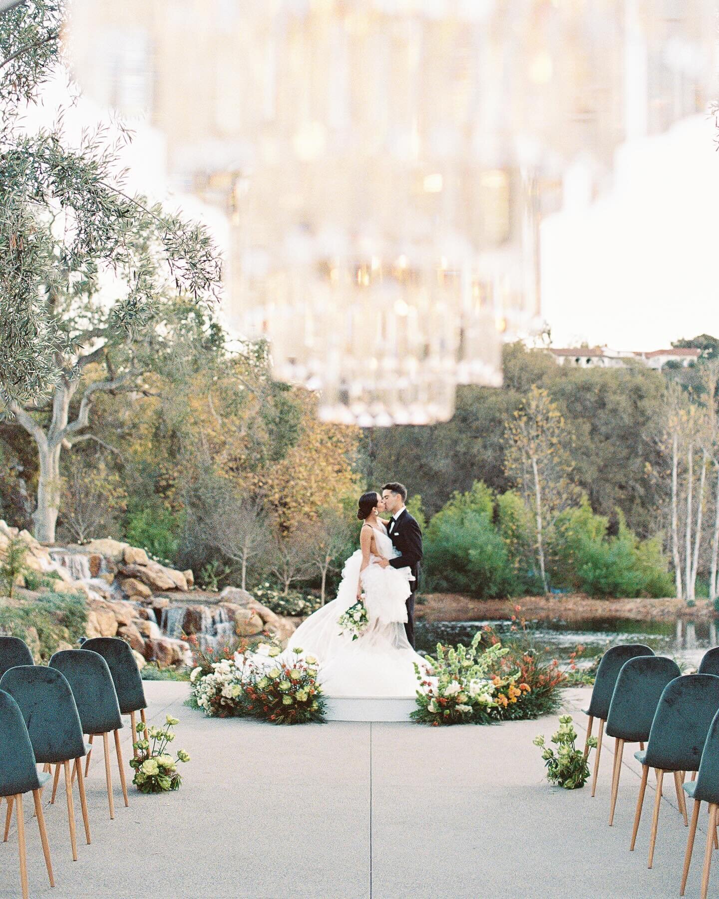 Give me funky high fashion glam. 

Our styled shoot at @monserateweddings was so fun to do. My fav part&hellip;.. having my lovely daughter and son in law as our models. It was a fun day!

Planning + Design: @Houseofloveplanning 
Photography: @Alliel