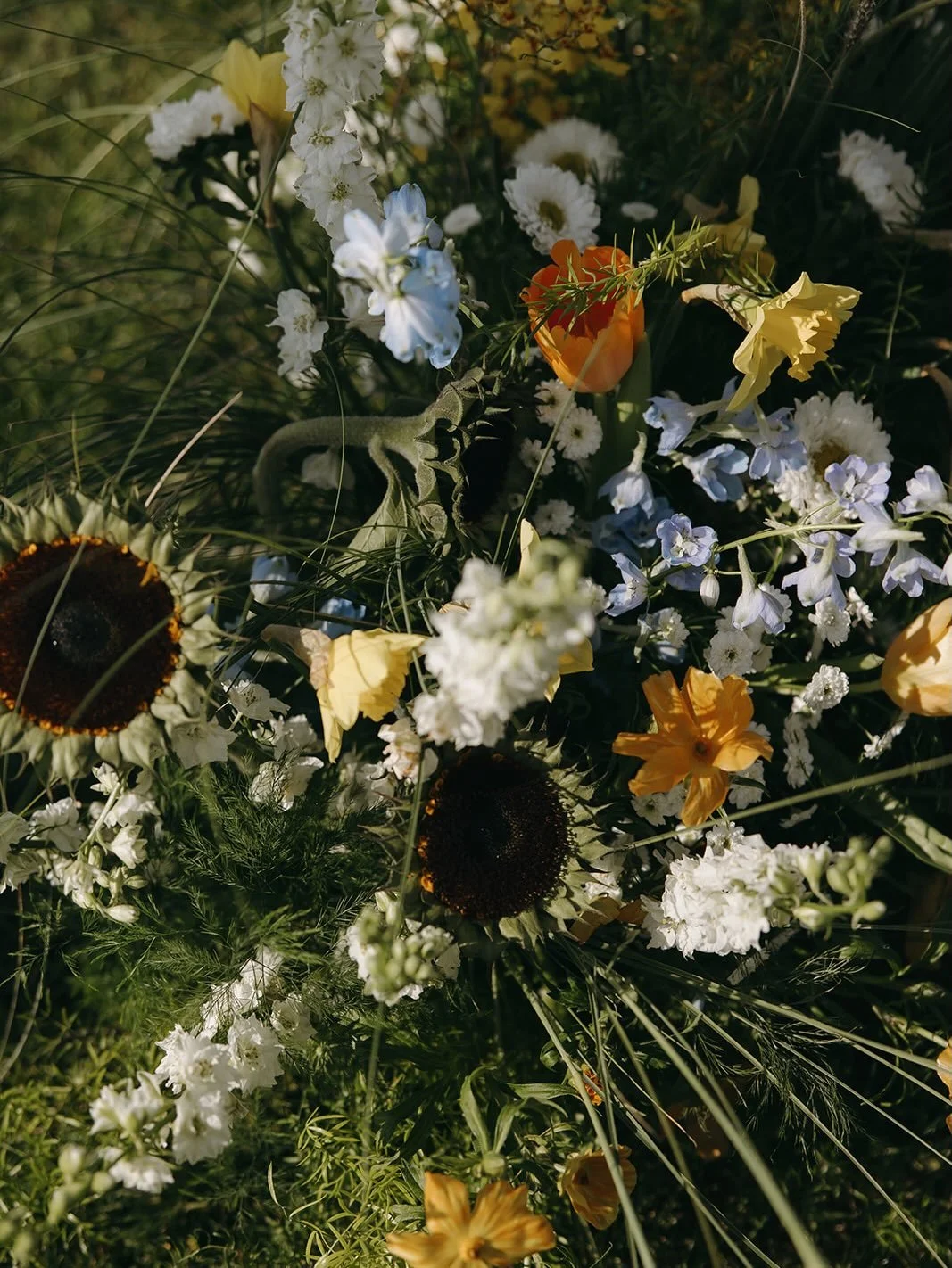 Summer love in February 
Autumn + Sean 2&bull; 7&bull;26

Planning + Design: Ivory + Stone Event Co. | @ivorystoneeventco

Catering: Coast Catering | @coastcatering

Bar: Giuseppe Bar Services | @giuseppernfc

Photo: DeHaan Photo | @dehaanphoto

Vide