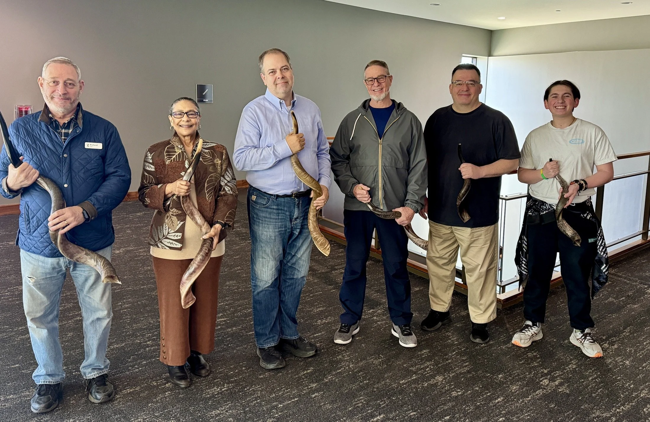 James leading and teaching a shofar workshop in Southlake, TX in the Dallas, Texas DFW Metroplex