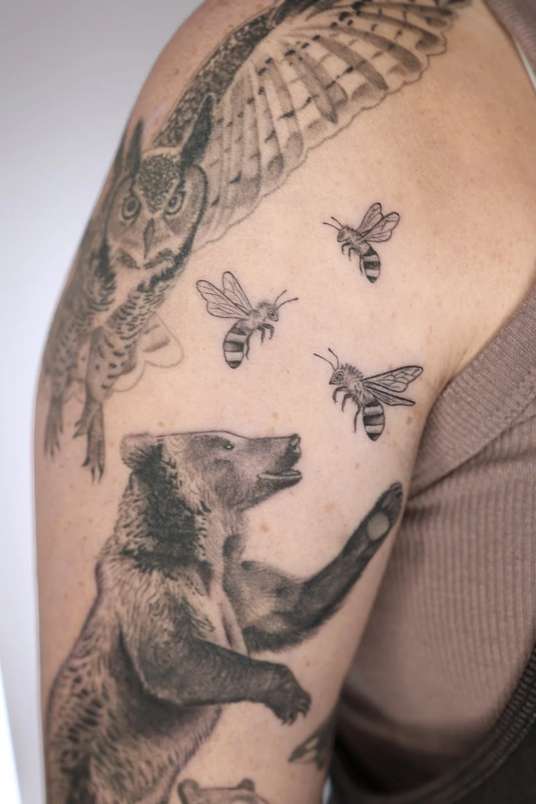 Bear and bee tattoo 