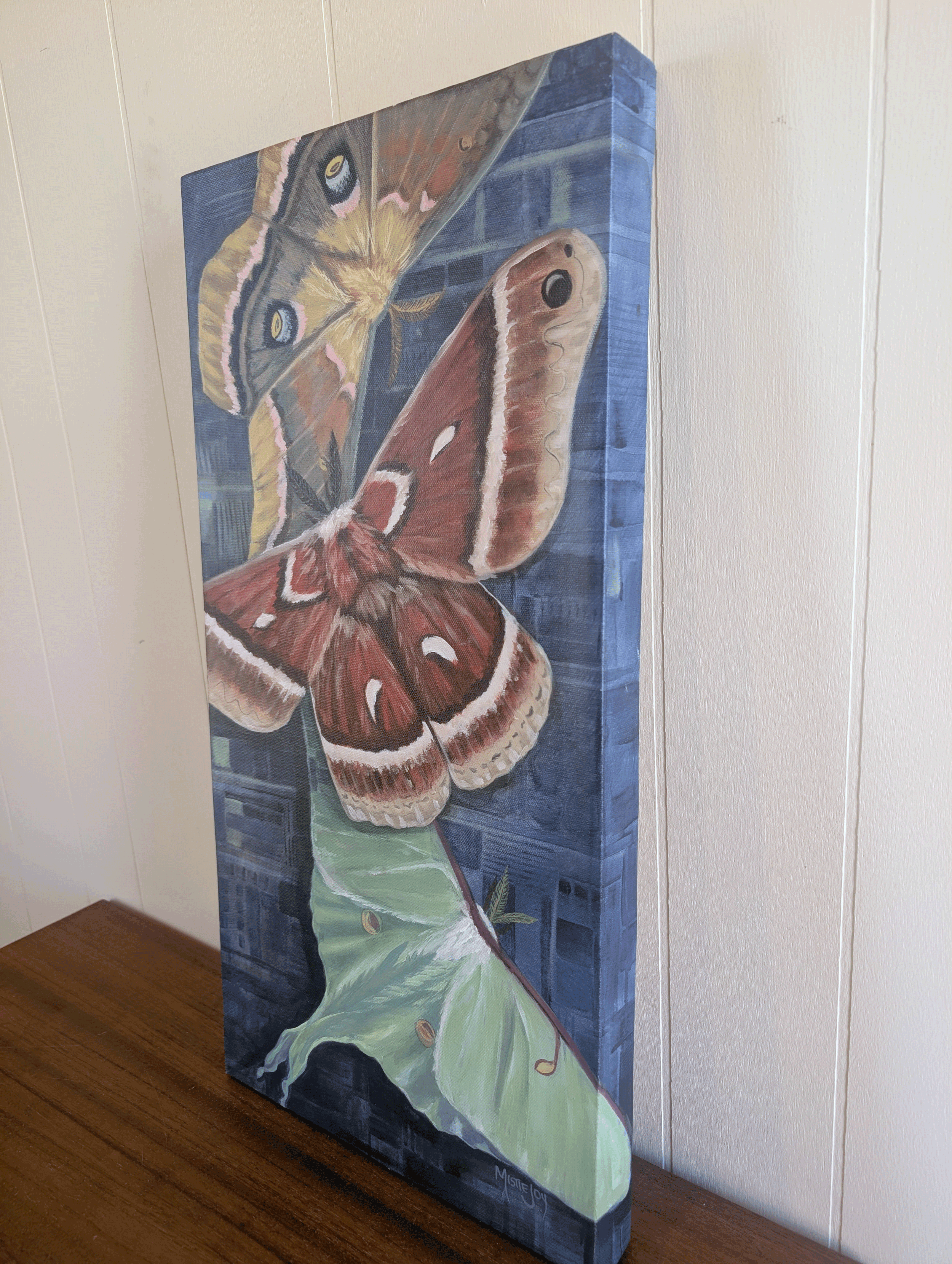 Moth-Trio-Side.gif