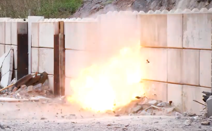 explosive method of entry, EMOE, Mechanical method of entry,