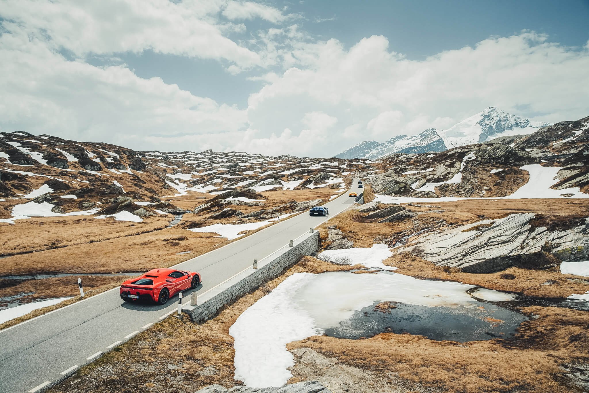 ferrari-fleet-swiss-landscape.jpg