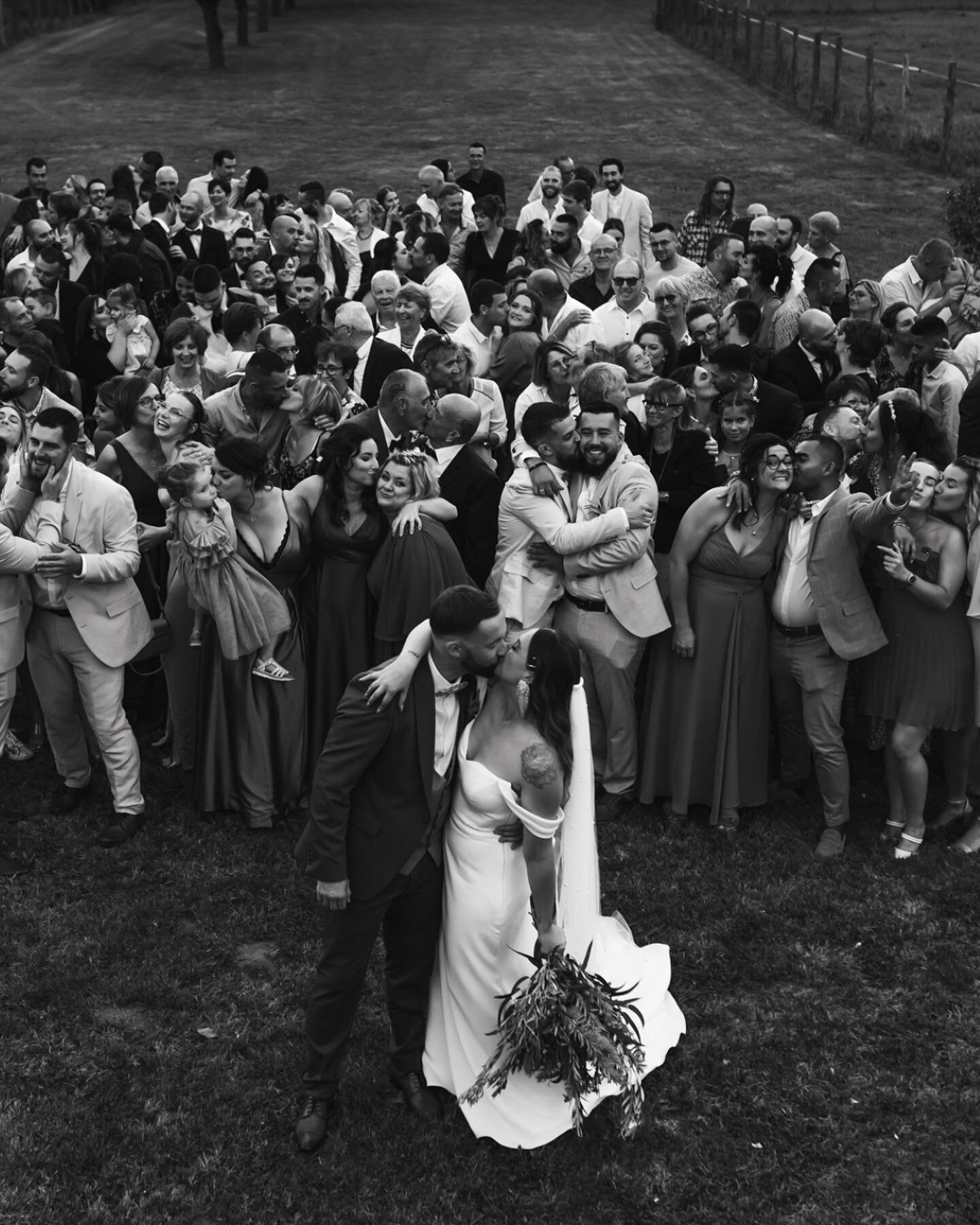 EMOTIONNAL 
TRUE 
MOUVEMENT 
CINEMATIC 
LOVING 

something to add ? ✨

Bride : @amandine_julln 
Groom : @chriisto_el_nino 
Fleuriste : @lamandier_fleuriste | 
Second Photographer @sarah.dubois 
Venue : @domainedesmarais 
Shoes : @finsbury_shoes @immv