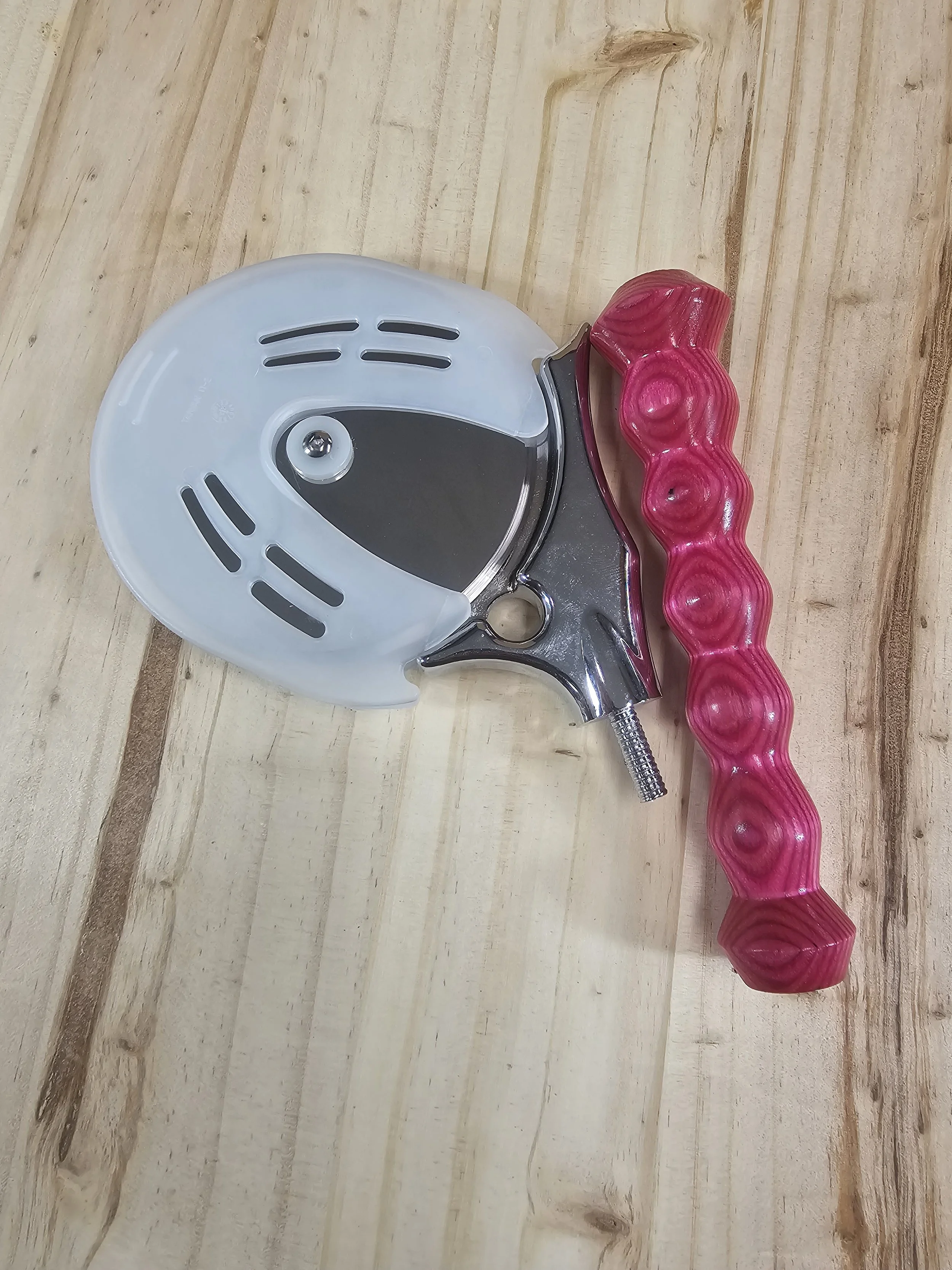 Large Pizza Cutter Wheel with Hot Pink SpectraPly handle