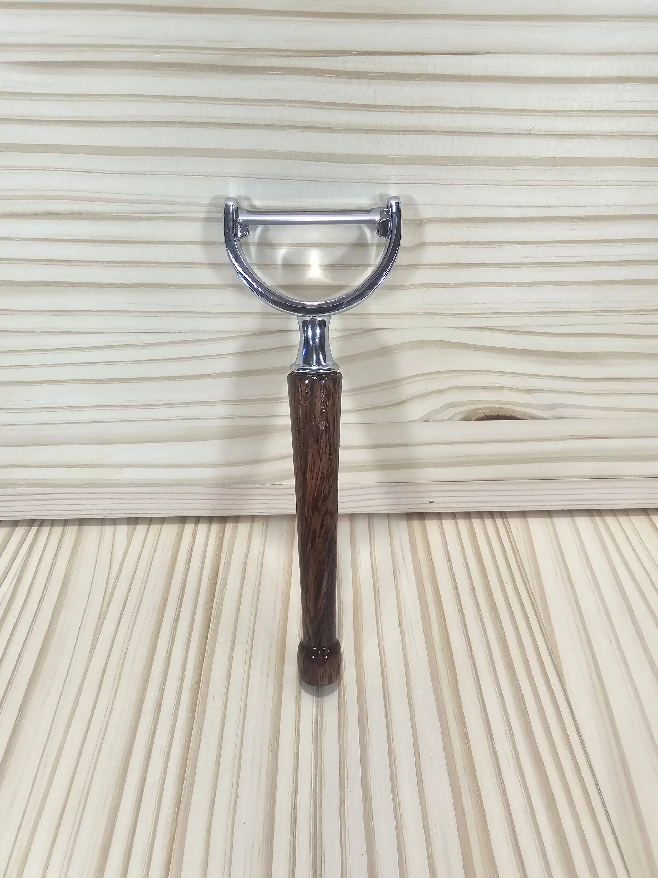 Vegetable Peeler with Mahogany Wood Handle