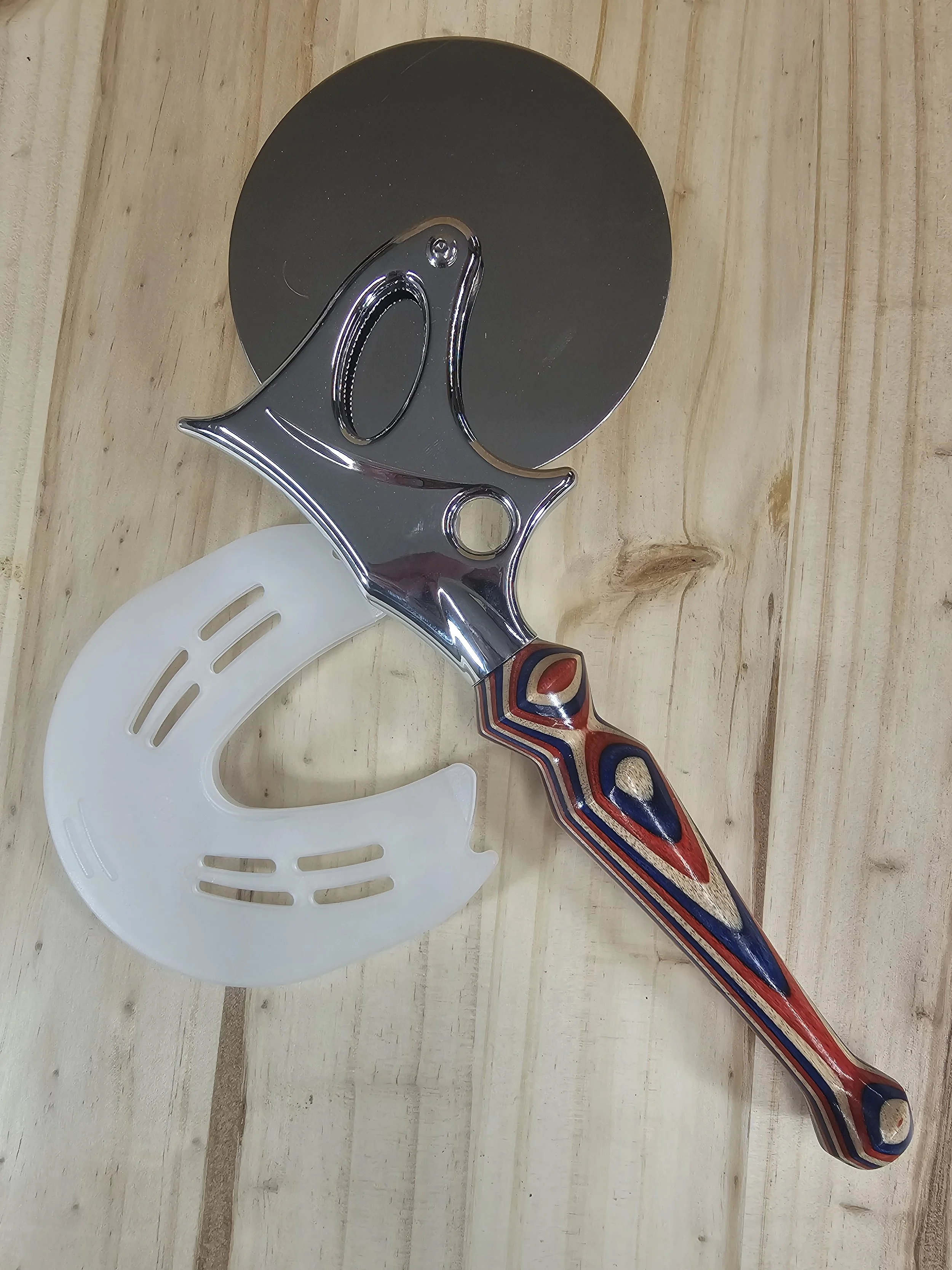 Large Pizza Cutter Wheel with Americana colored Spectra Ply wood