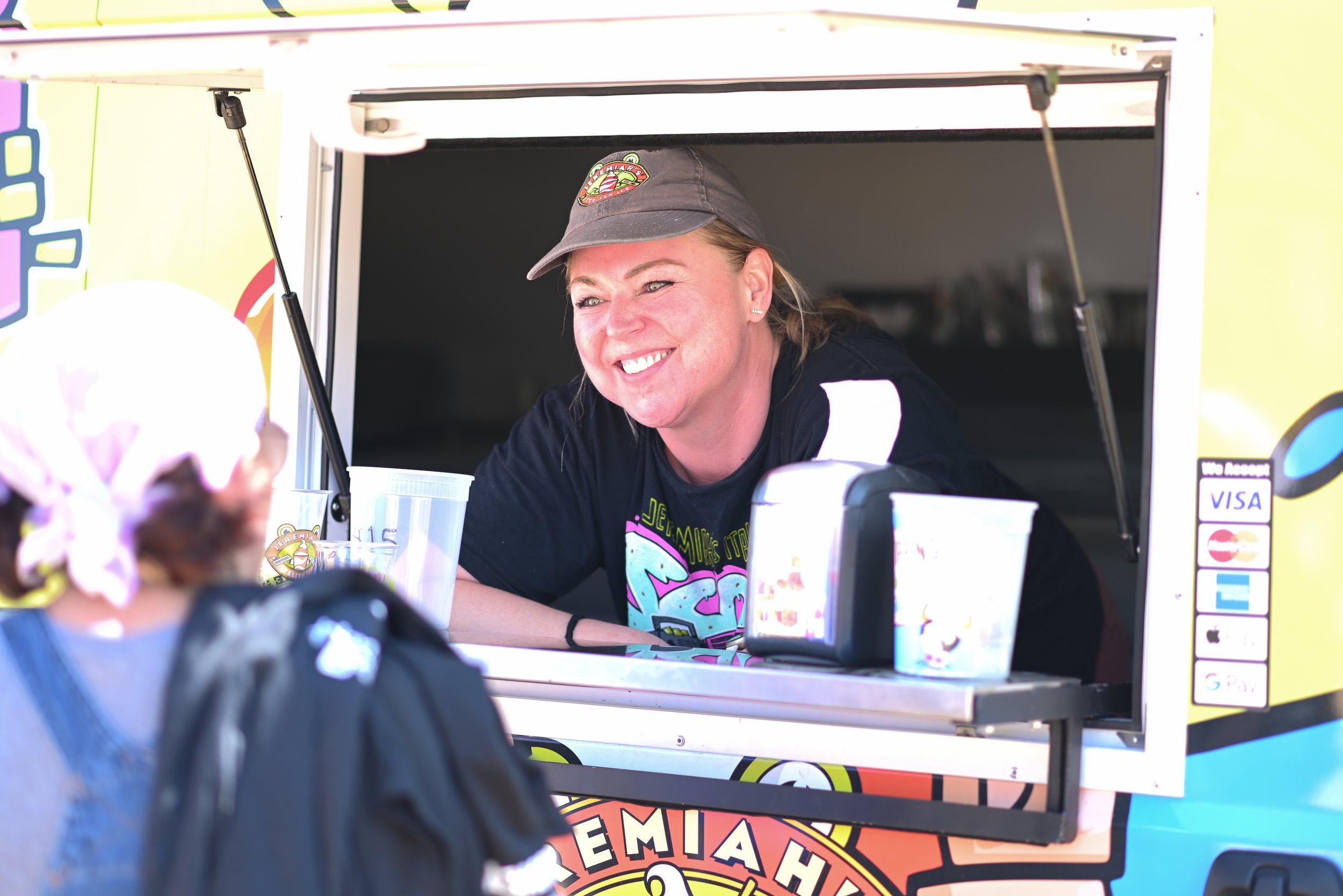 240_FoodTruck.jpg