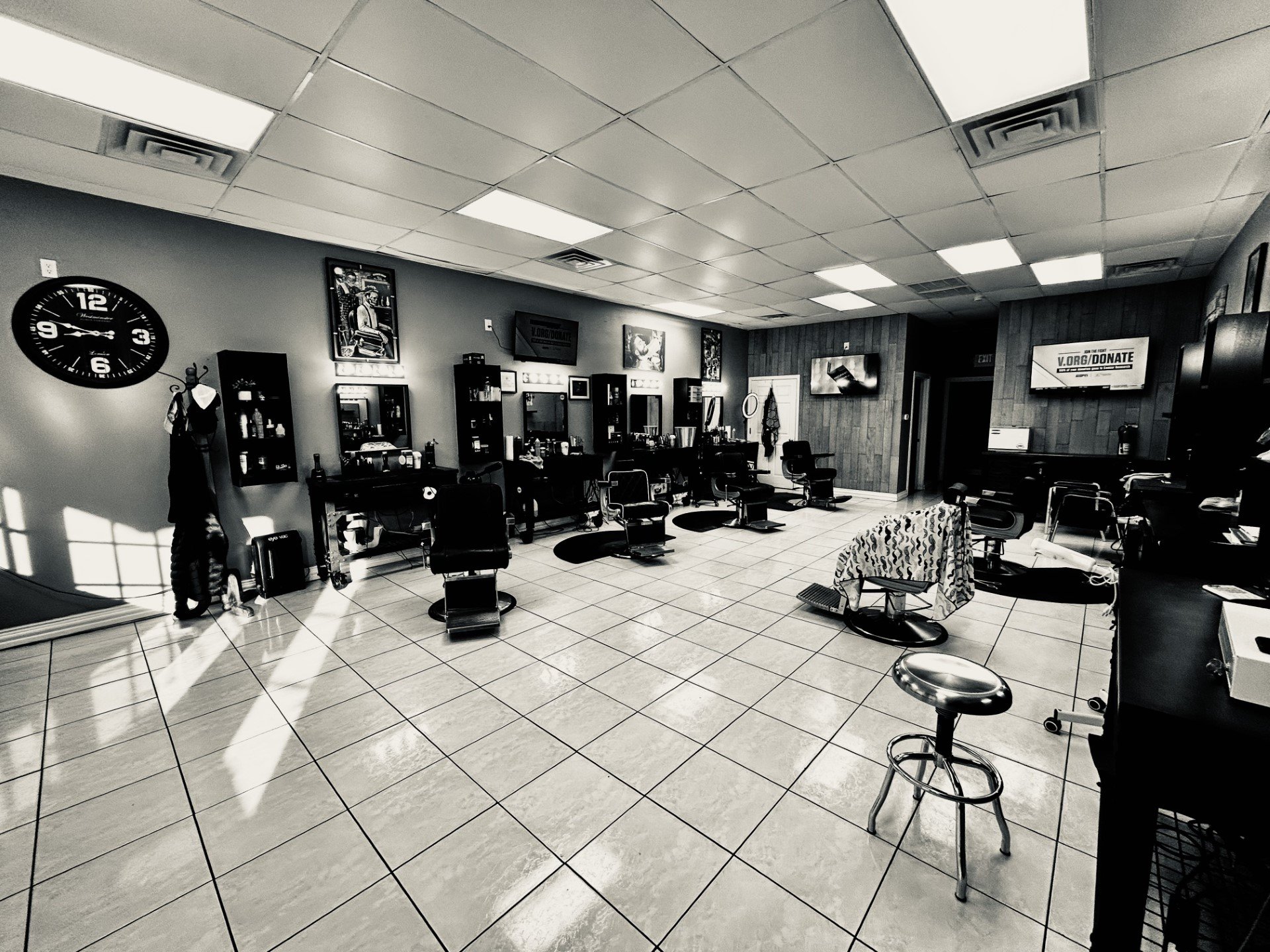 VA barbershop 2.jpg