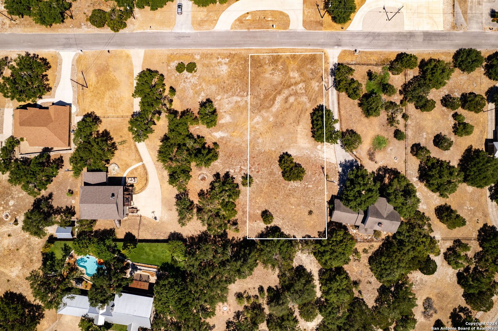HD_1726787181557_56_web_or_mls_DJI_0082_2copy.jpg