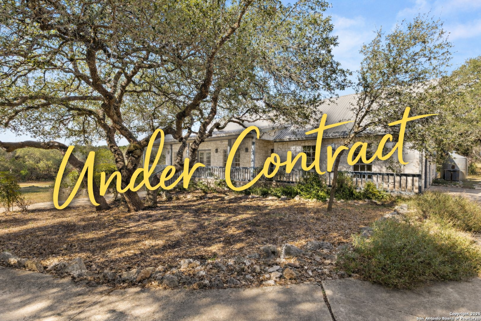 $529,900 | 28524 Oak Creek New Braunfels, TX 78132 |