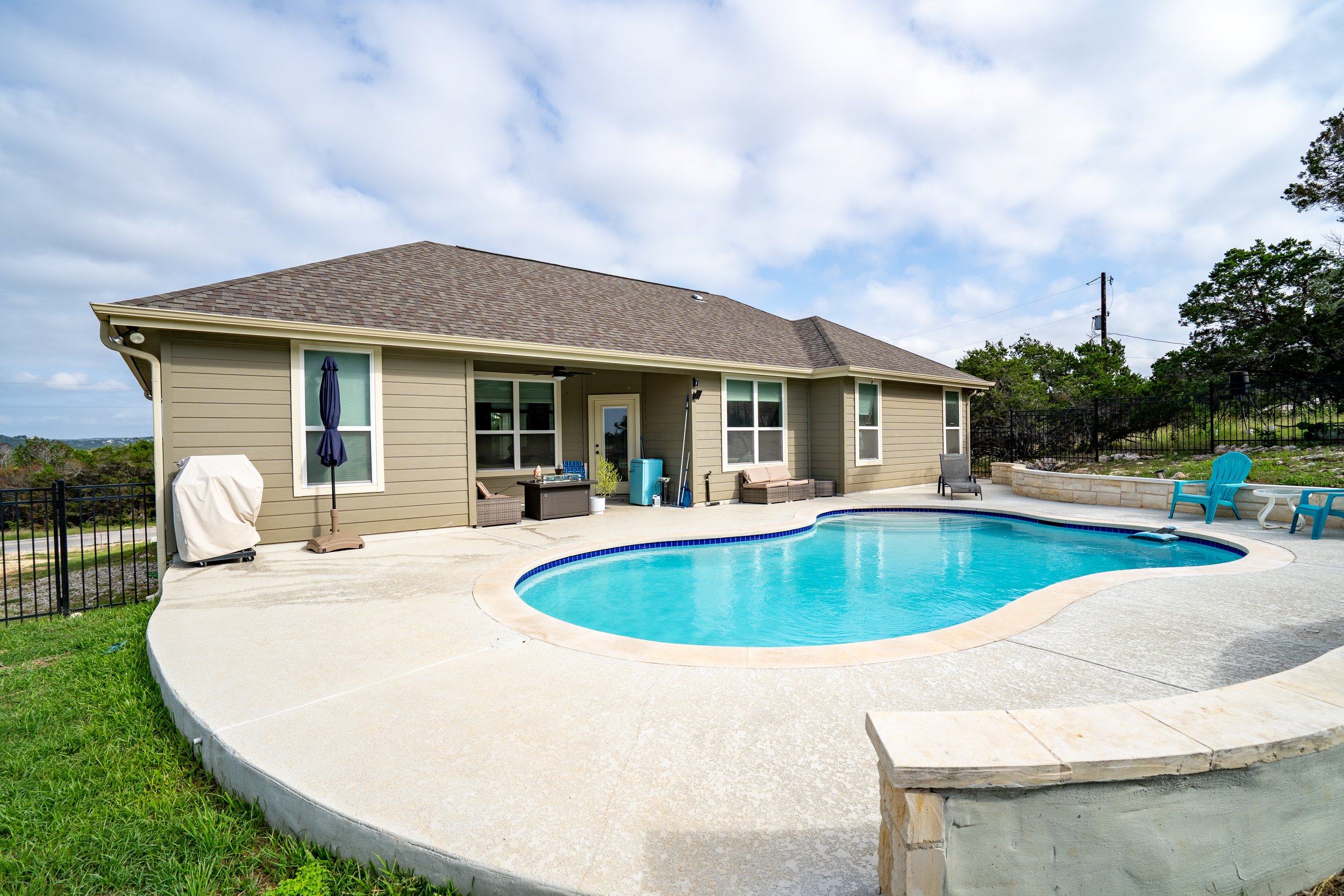 BMG09903-HDR.jpg