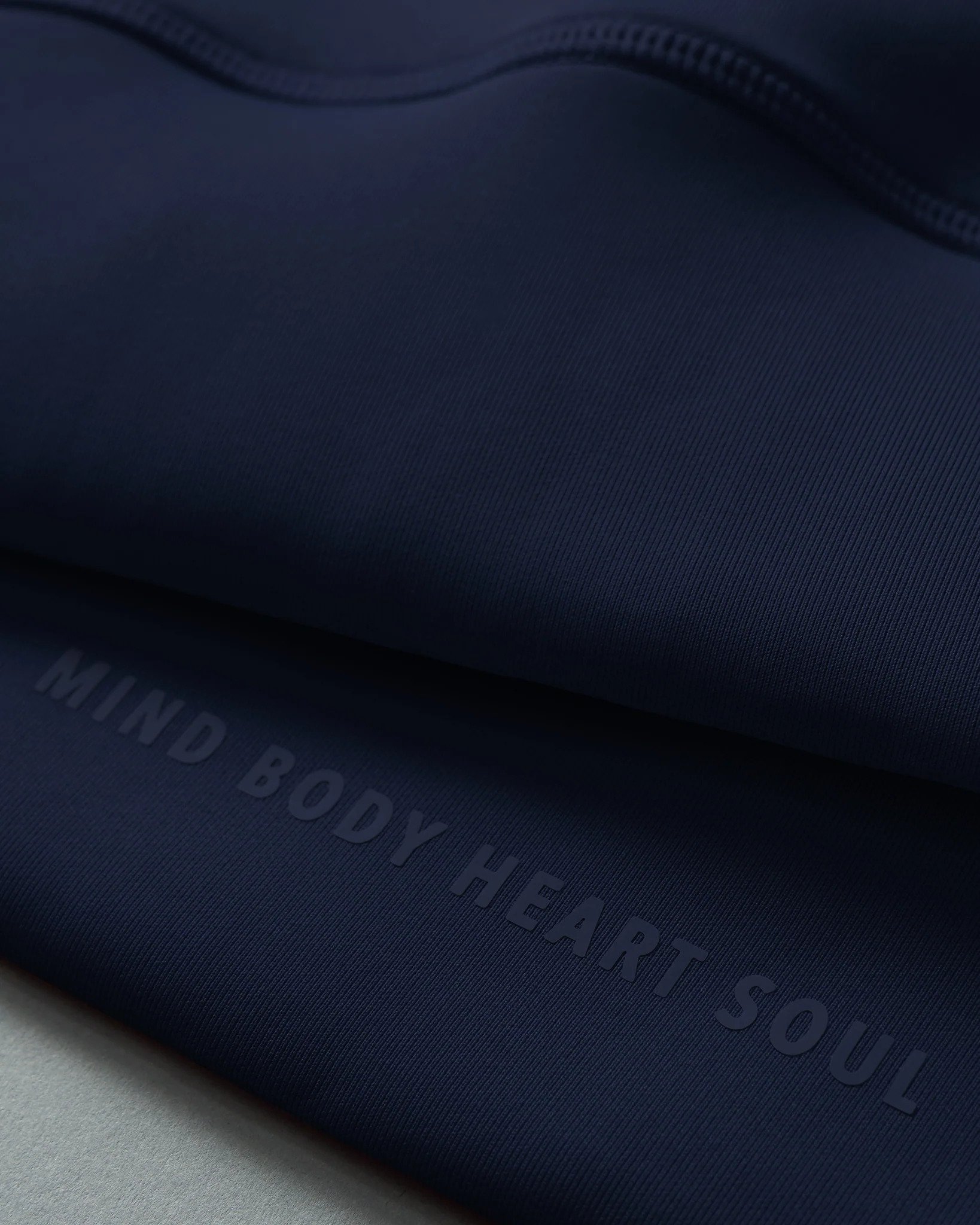 UNI-PO1176-RUDIS-COOL-FEEL-Crewneck-PUP__Navy_0055.jpg