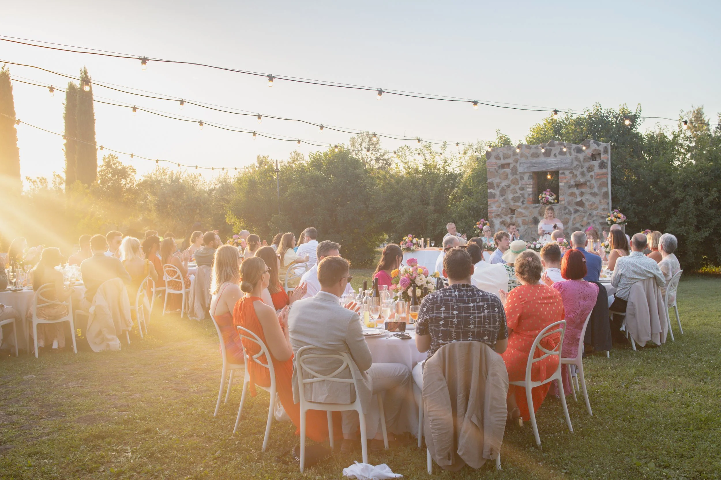 TuscanyWeddingGuestsattables.jpg