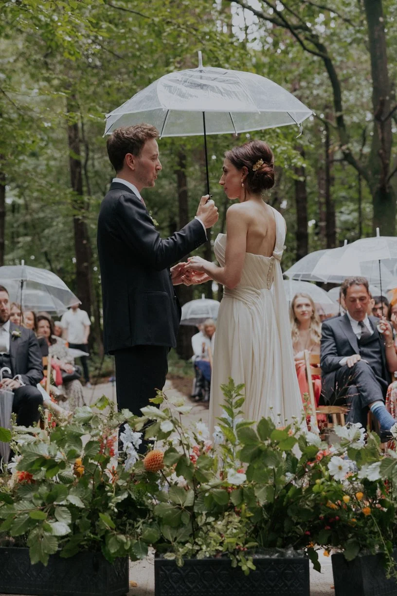 HomeWoodlandMarqueeWeddingSussex5I7A3379_websize.jpg