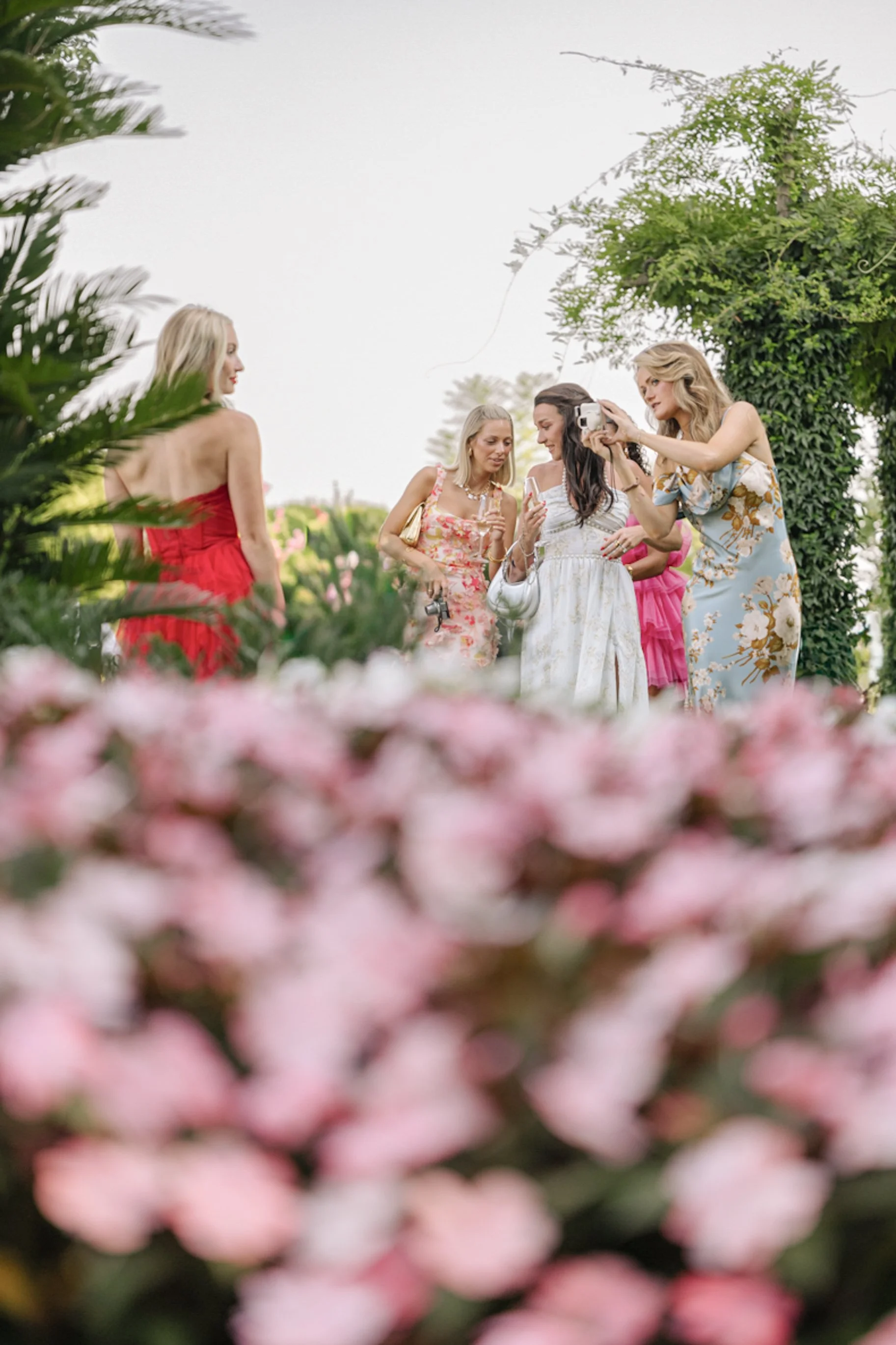 VillaCimbroneRavelloAmalfiFlowerForeground.jpg