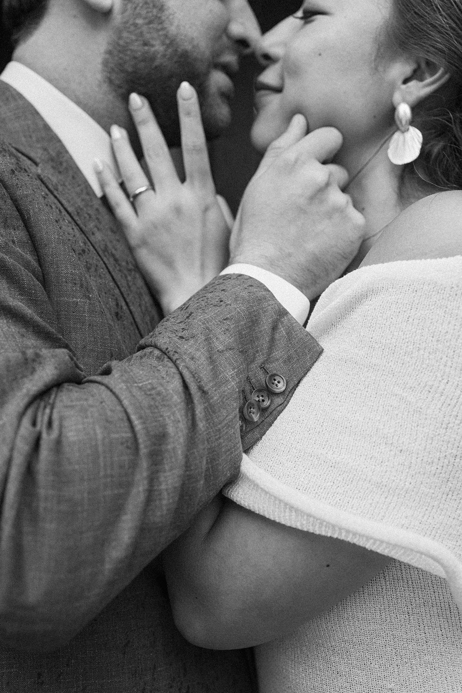 KaidiStefanodMaryleboneTownHallWeddingCloseupKiss.jpg
