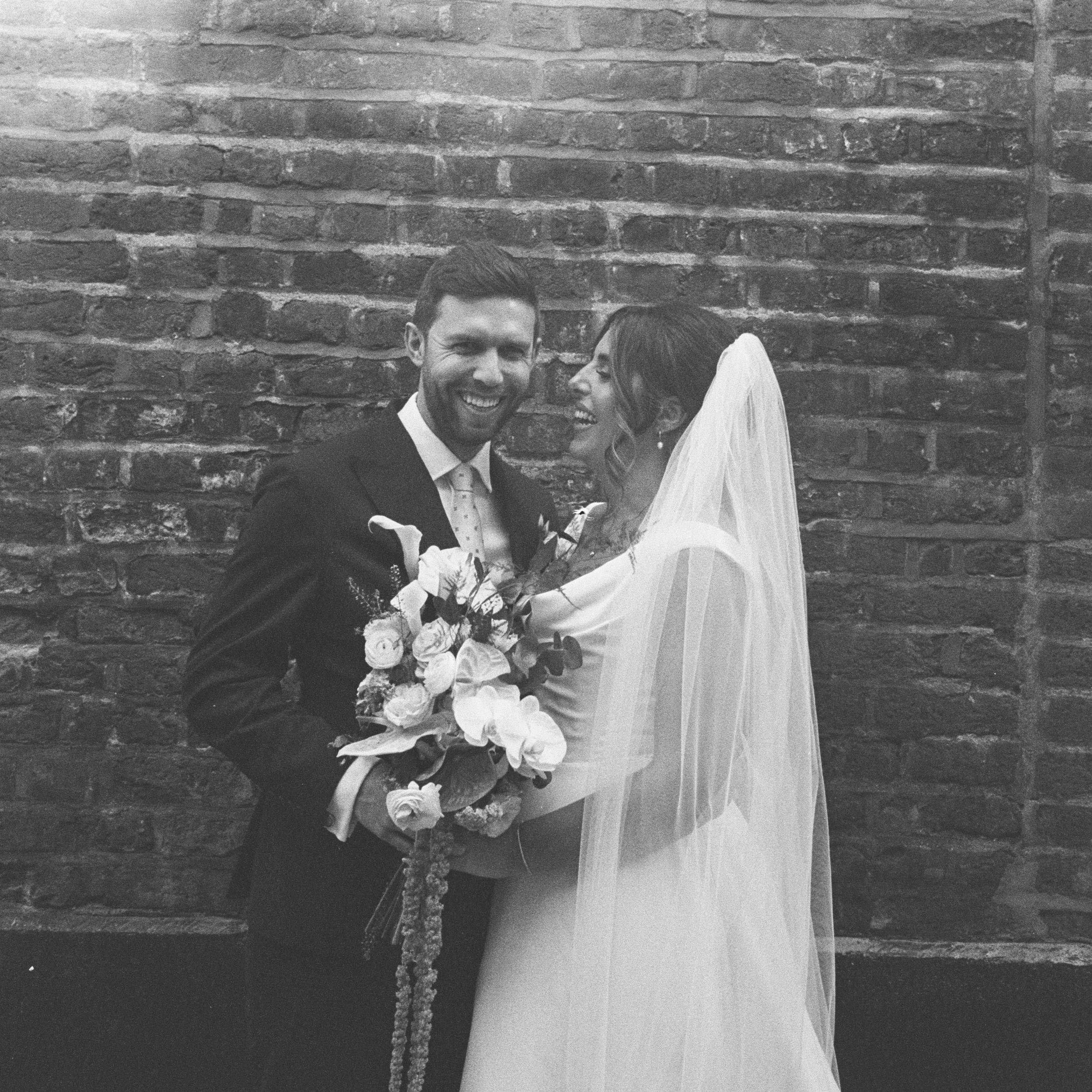 BexRobMaryleboneTownHallWedding-4.jpg