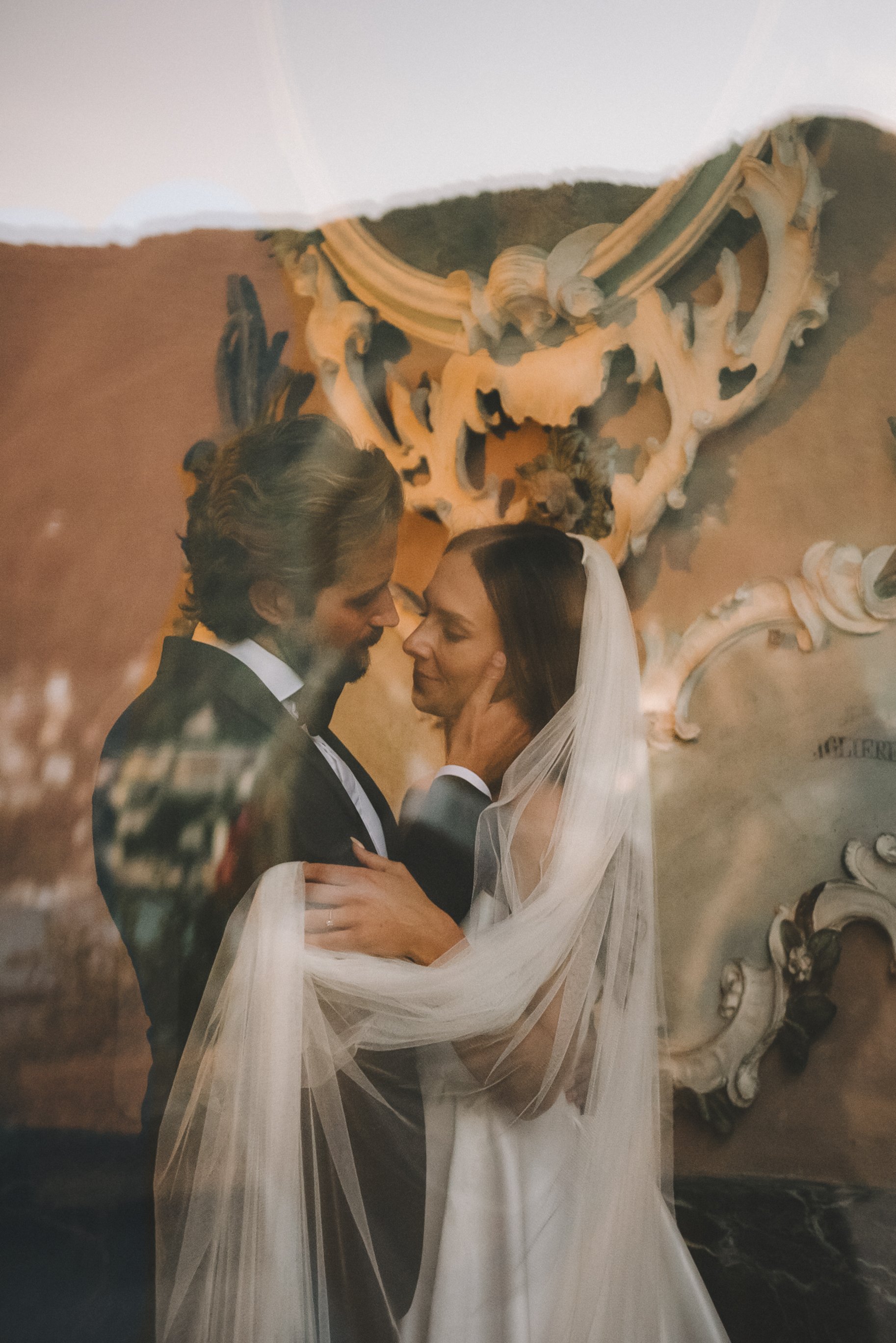 JackLauraVillaPizzoLakeComoWeddingReflection.jpg