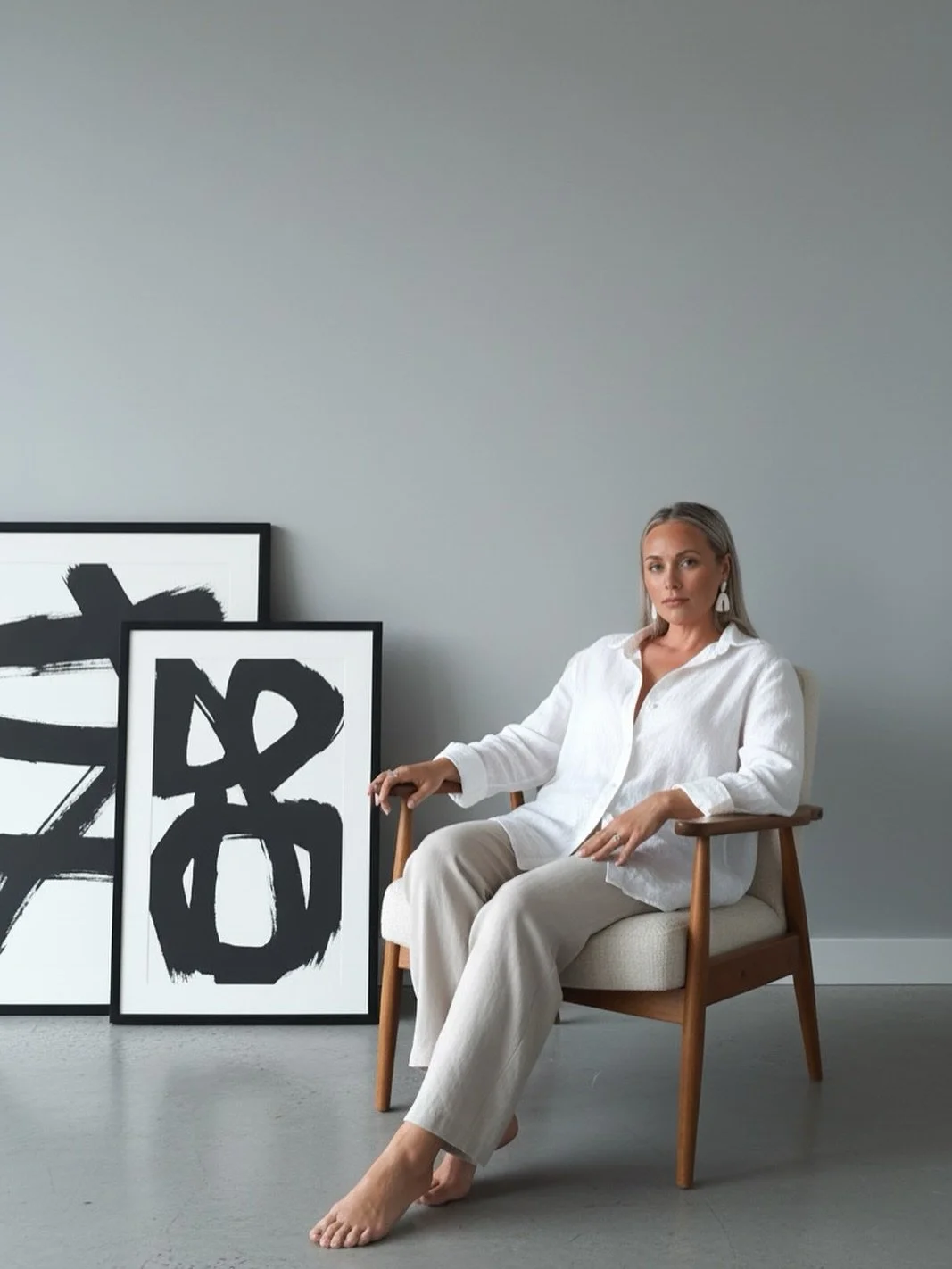 currently taking an AI workshop and I am equal parts terrified, curious and gwenyth paltrow 

photoshoot + photographers + real moments &gt; whatever this is 

tag your favorite photographer/videographer below and show em some love 👇🏽