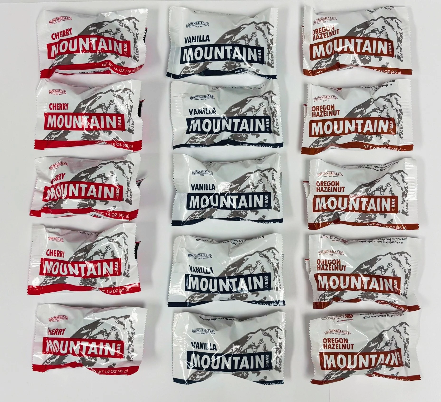 MOUNTAIN Bar Variety Pack - Case of 15 -Vanilla - Cherry - Hazelnut.jpg