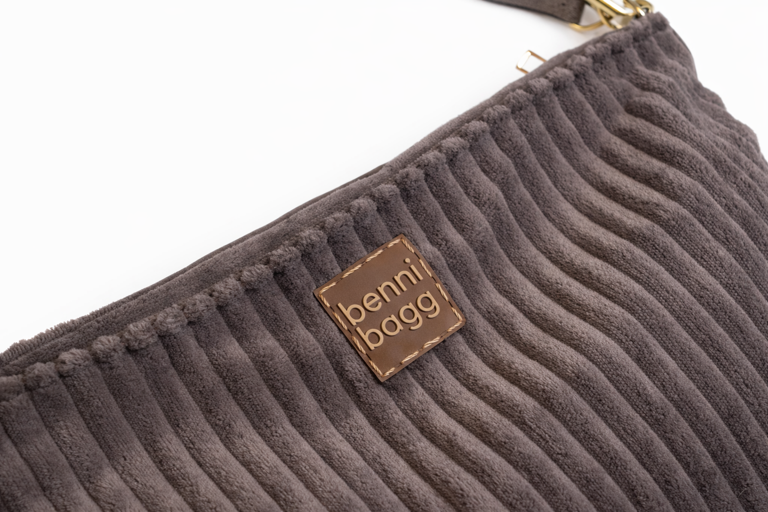 Corduroy Bagg Close Up.png